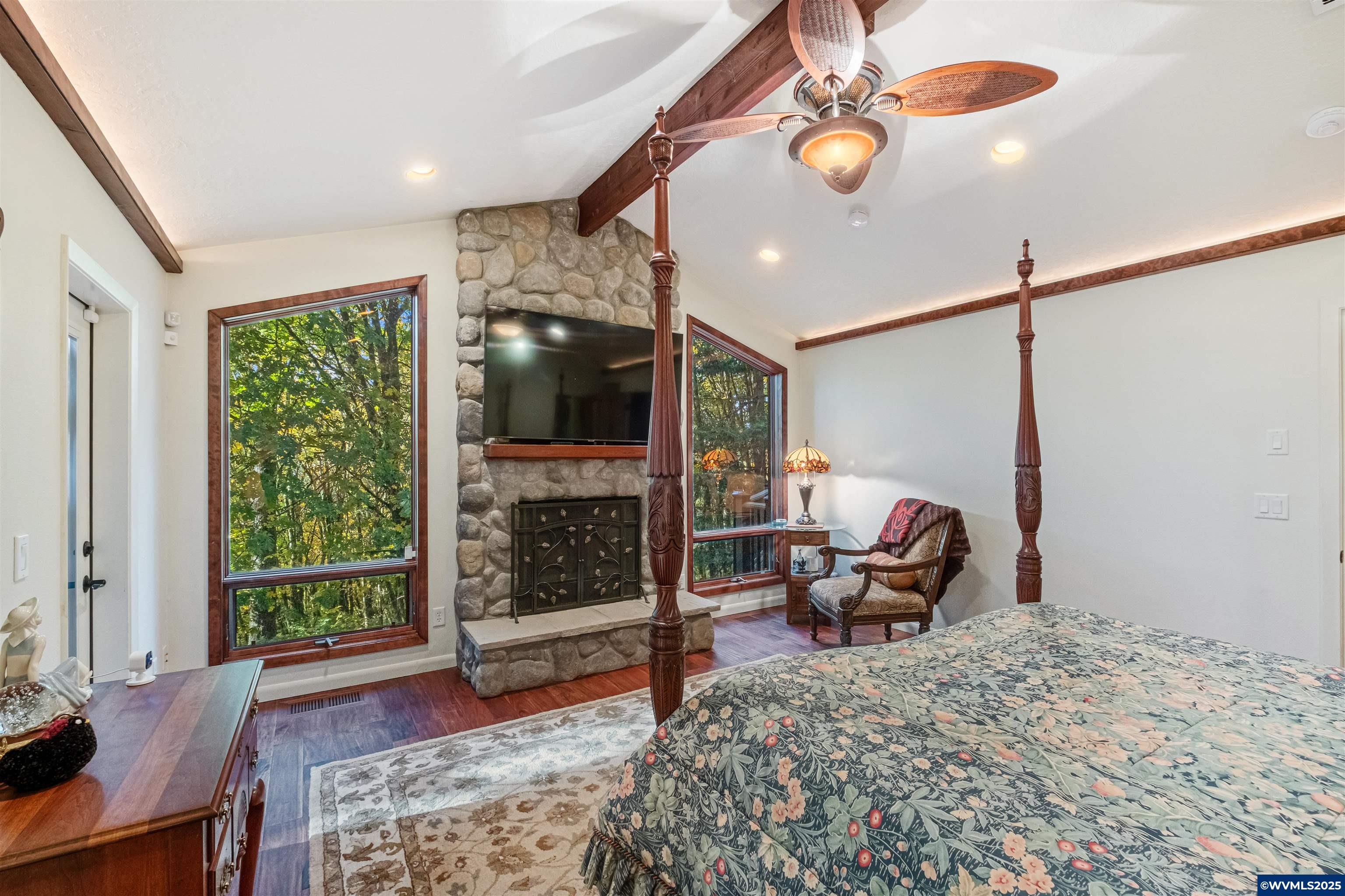 Salem, Oregon 97306, United States, 4 Bedrooms Bedrooms, ,4 BathroomsBathrooms,Residential,Active,237134