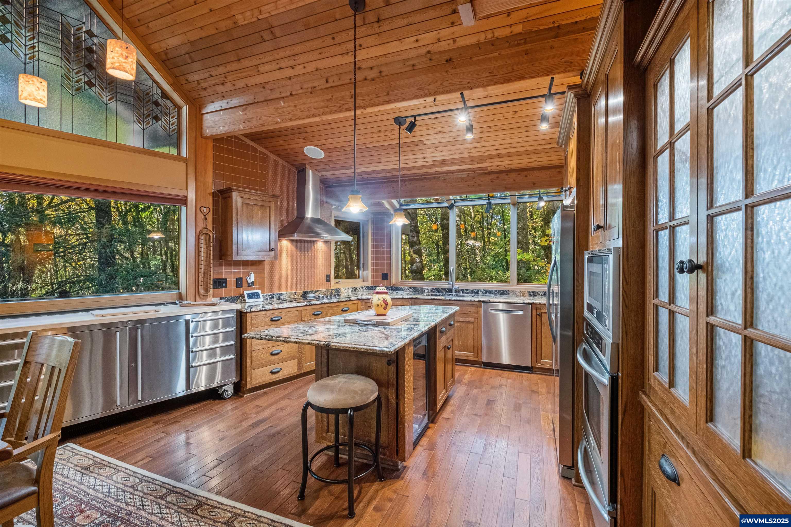 Salem, Oregon 97306, United States, 4 Bedrooms Bedrooms, ,4 BathroomsBathrooms,Residential,Active,237134