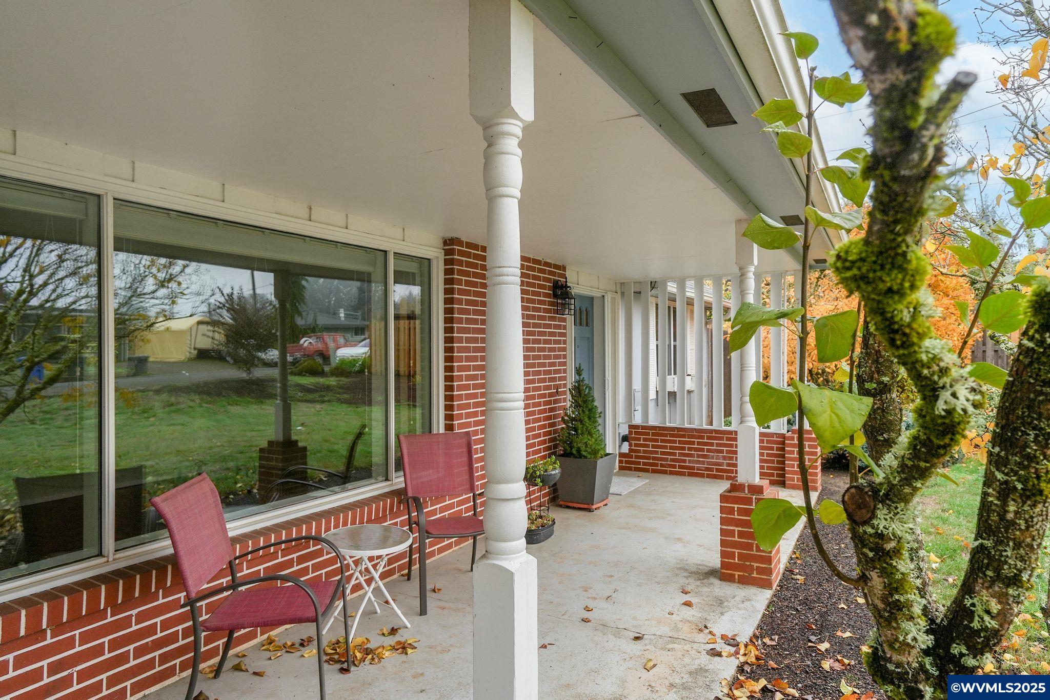 Salem, Oregon 97302, United States, 4 Bedrooms Bedrooms, ,2 BathroomsBathrooms,Residential,Active,239930