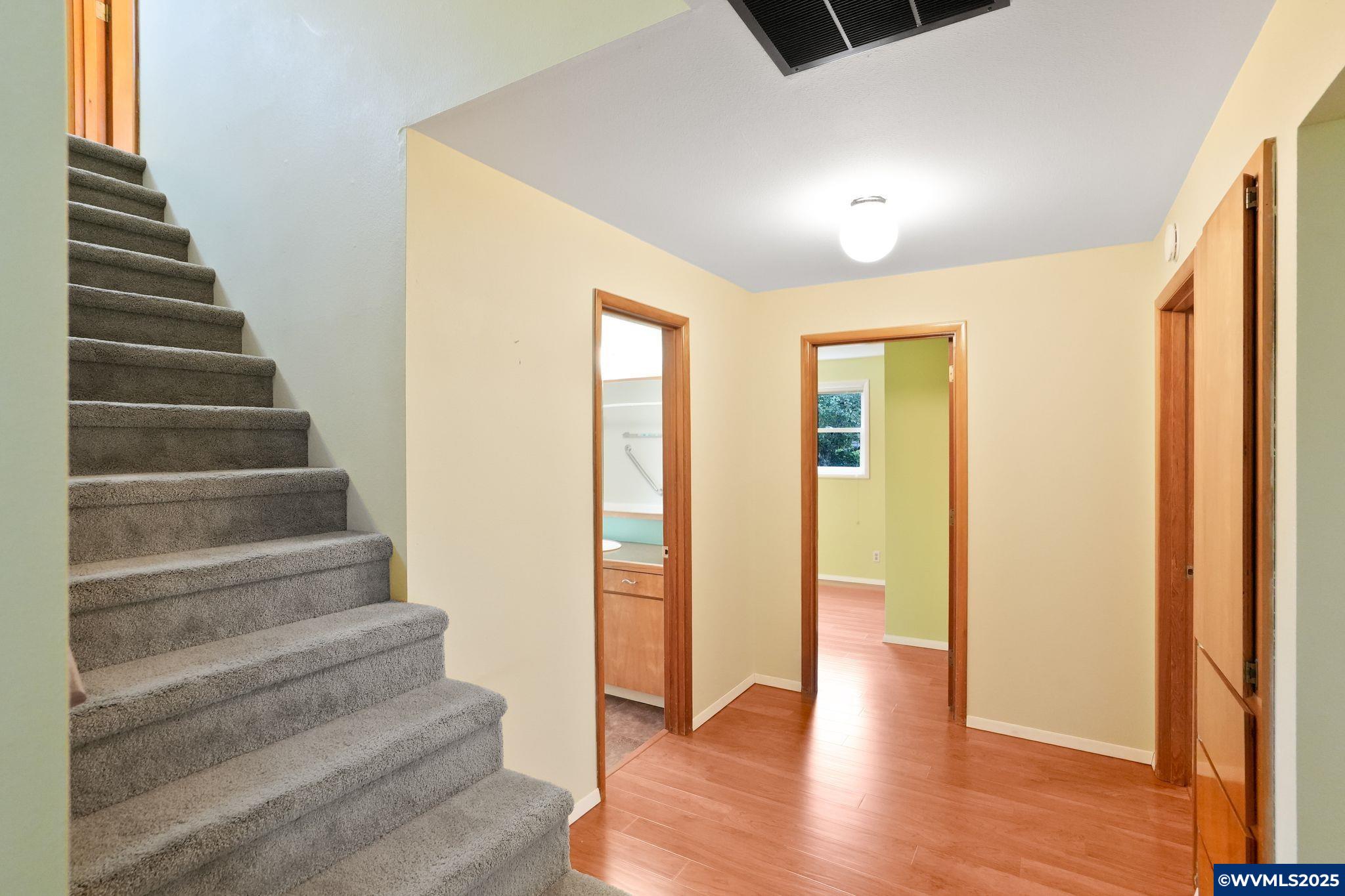 Salem, Oregon 97302, United States, 4 Bedrooms Bedrooms, ,2 BathroomsBathrooms,Residential,Active,239930