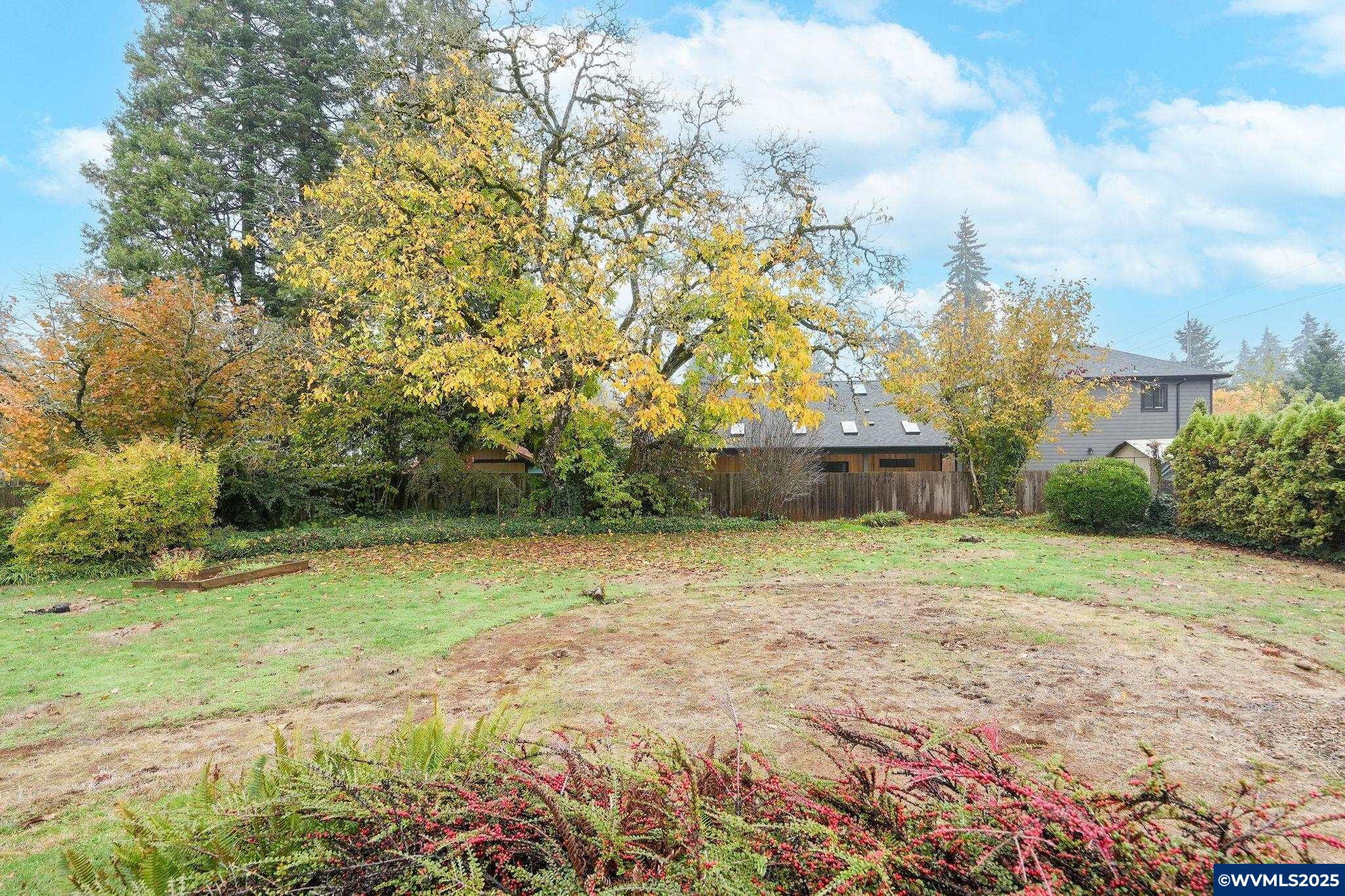 Salem, Oregon 97302, United States, 4 Bedrooms Bedrooms, ,2 BathroomsBathrooms,Residential,Active,239930