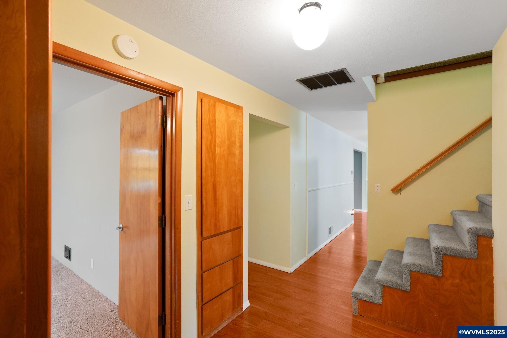 Salem, Oregon 97302, United States, 4 Bedrooms Bedrooms, ,2 BathroomsBathrooms,Residential,Active,239930