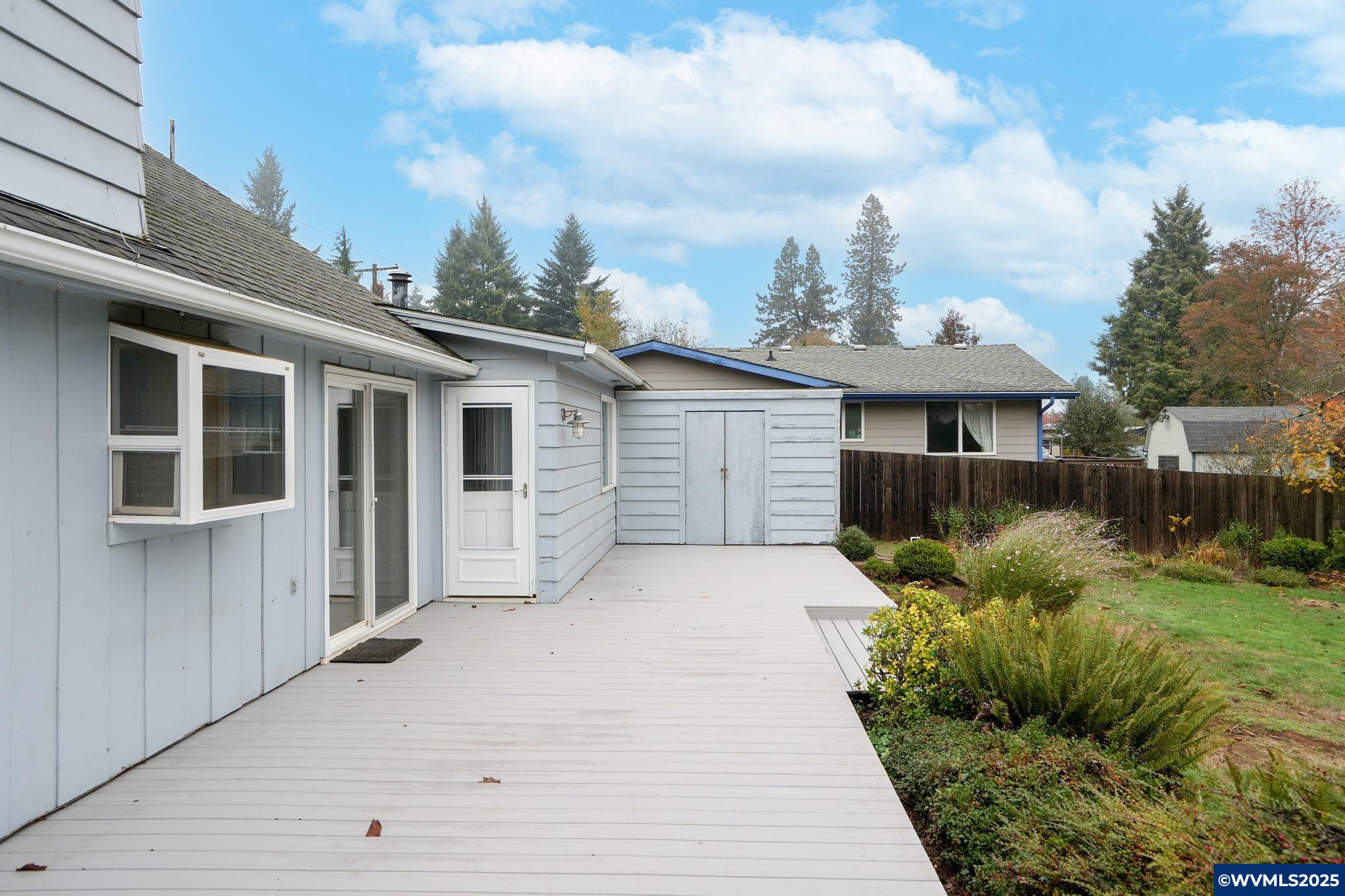 Salem, Oregon 97302, United States, 4 Bedrooms Bedrooms, ,2 BathroomsBathrooms,Residential,Active,239930