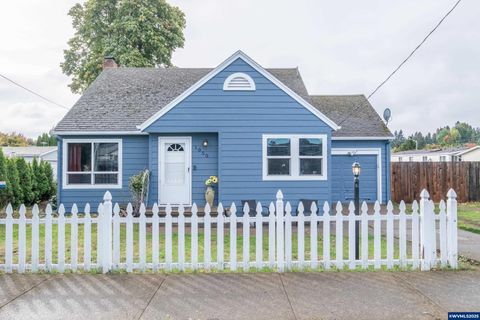1050 Barnes Av SE Salem OR 97306