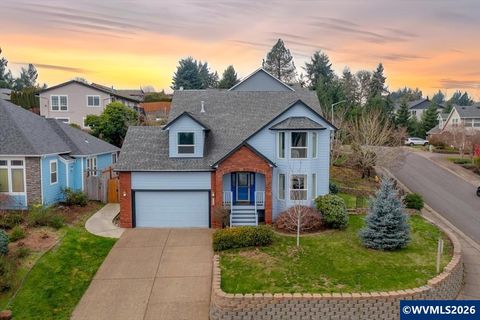 539 Eagle View Dr NW Salem OR 97304