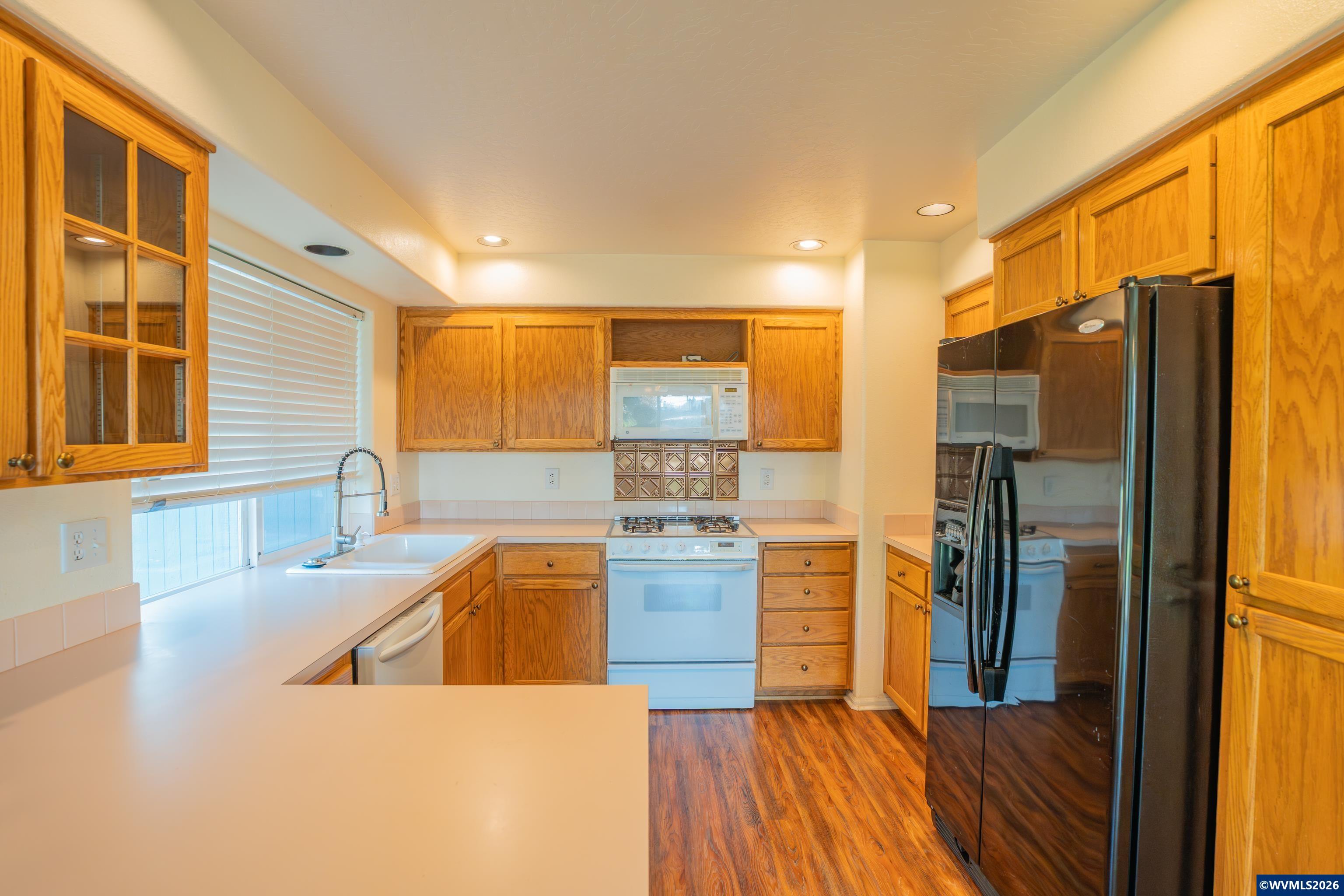 771 Woodland Acres Ln