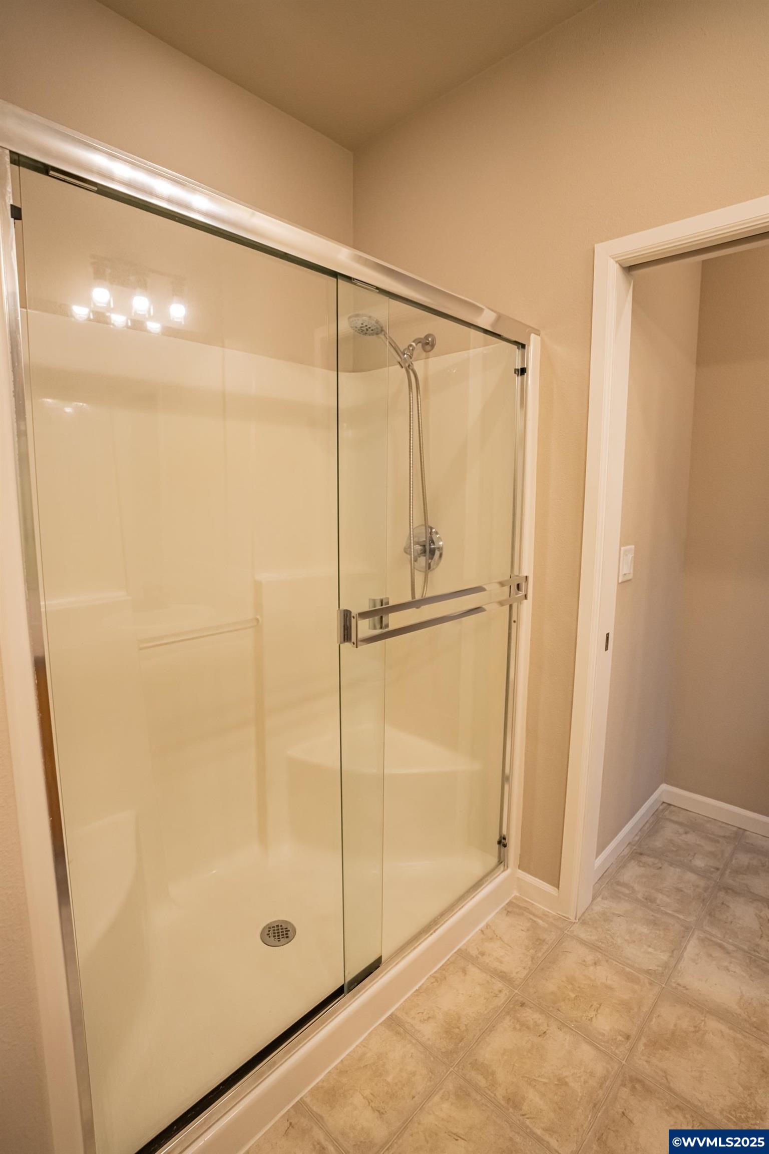 Tigard, Oregon 97223, United States, 2 Bedrooms Bedrooms, ,2 BathroomsBathrooms,Residential,Active,249809