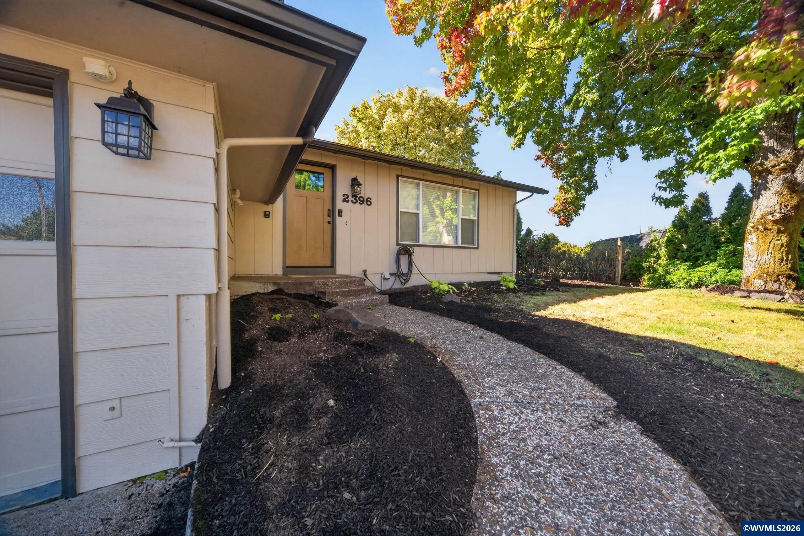 2396 20th Av SE