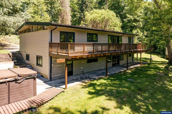 21625 SW JOHNSON RD, WEST LINN, OR 97068 - Image c8aa34c499642a5ec8fb1d87ee0529a4/1856979534