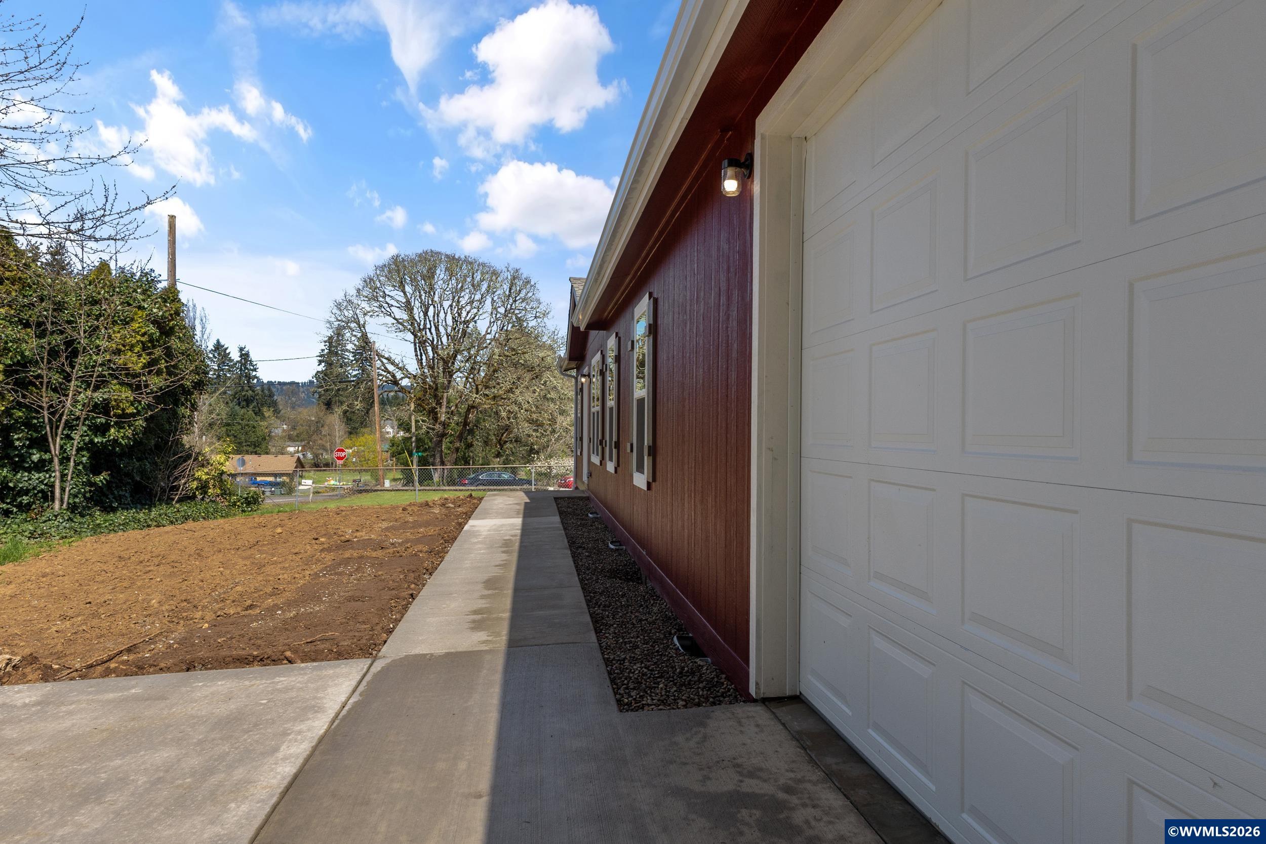 365 Mountain View Rd