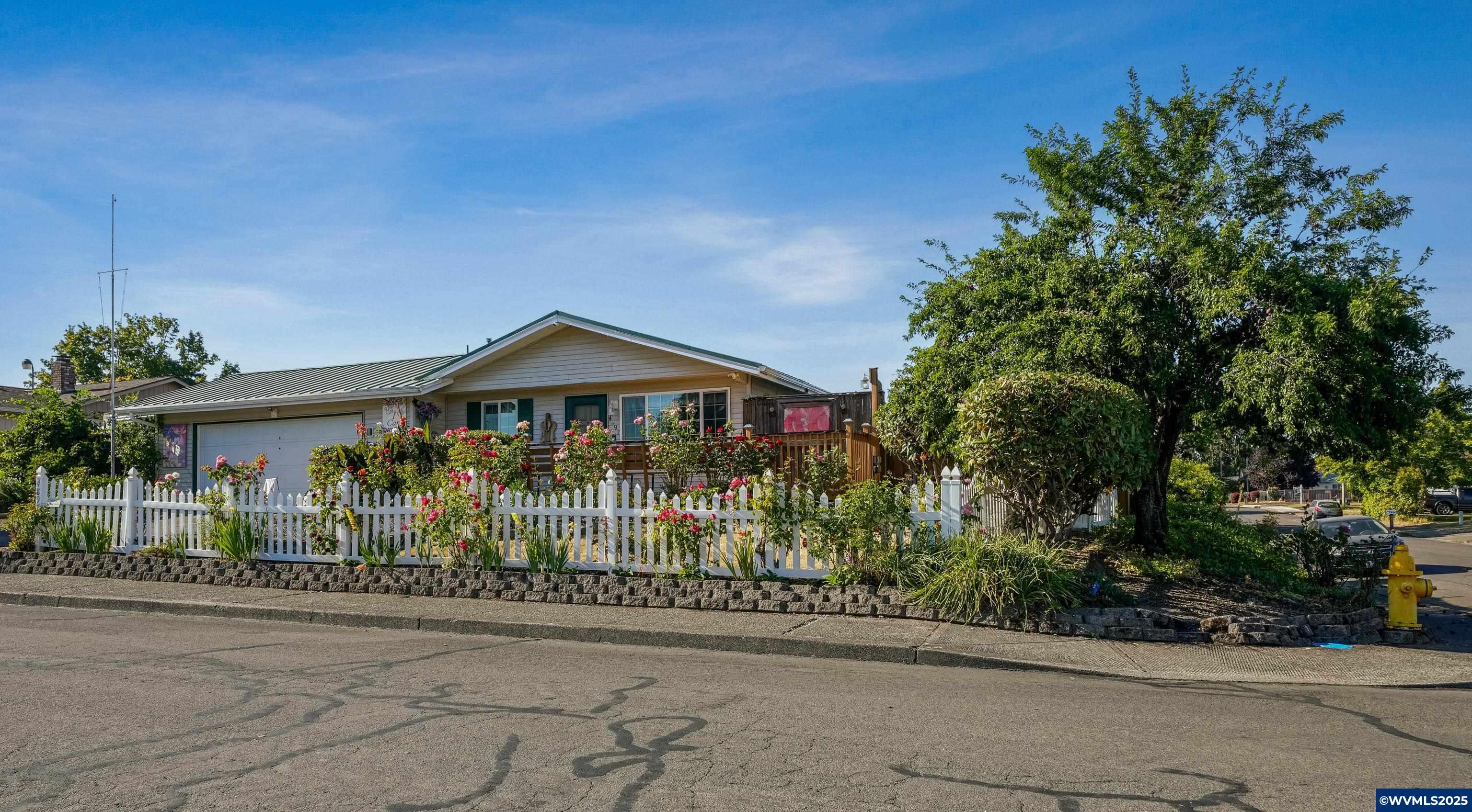 4897 Adobe St SE