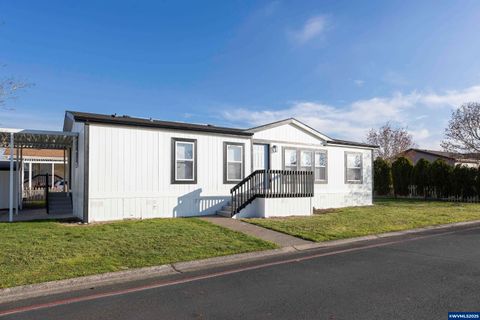 911 York (#82) St Aumsville OR 97325