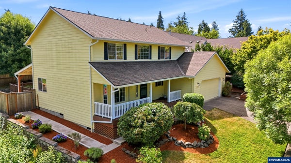 17430 SW 111TH AVE, TUALATIN, OR 97062 - Image c9c67c228fdeee99b615d8670c3e86be/1211133157