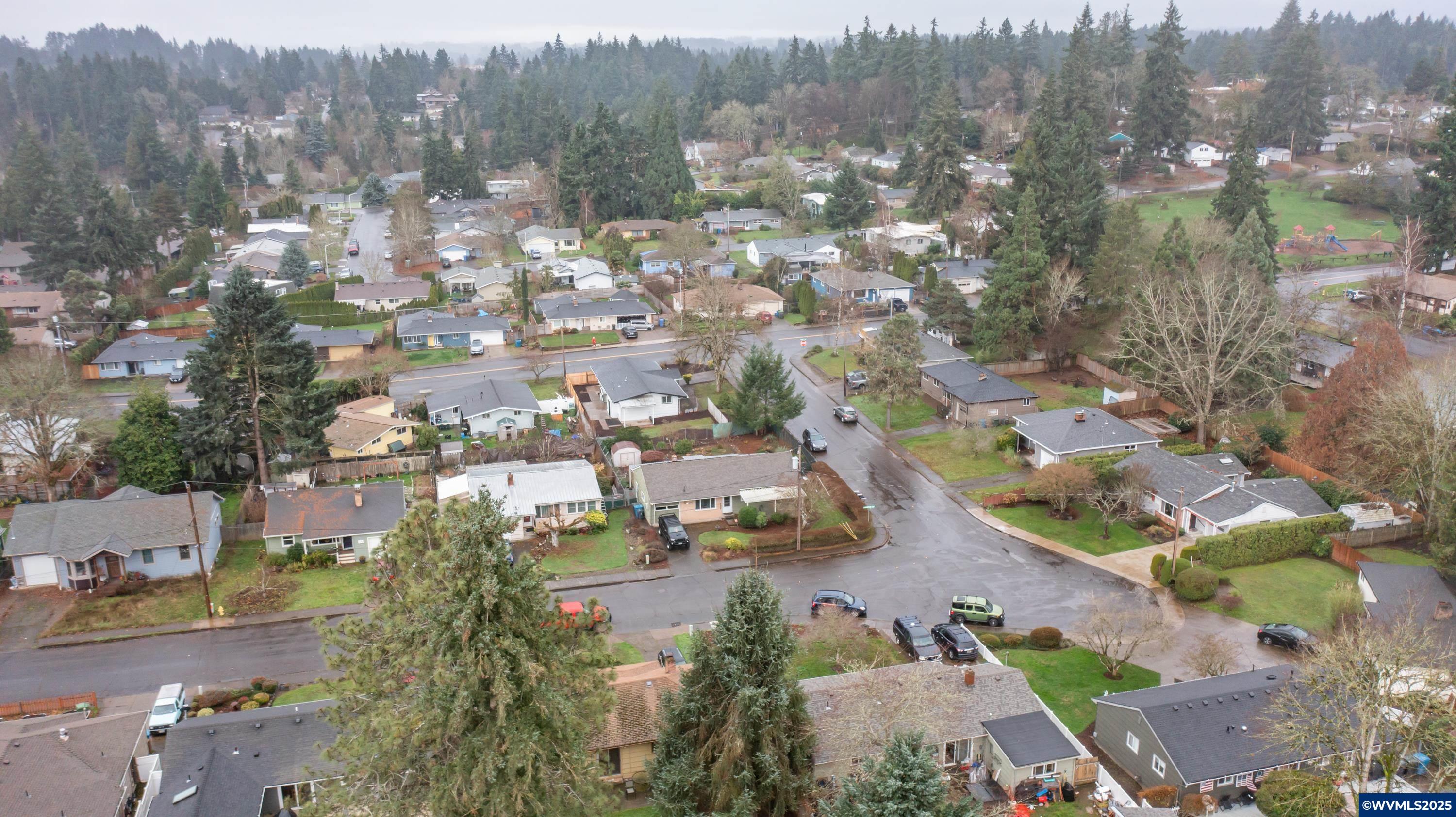 Salem, Oregon 97302, United States, 3 Bedrooms Bedrooms, ,2 BathroomsBathrooms,Residential,Active,255551