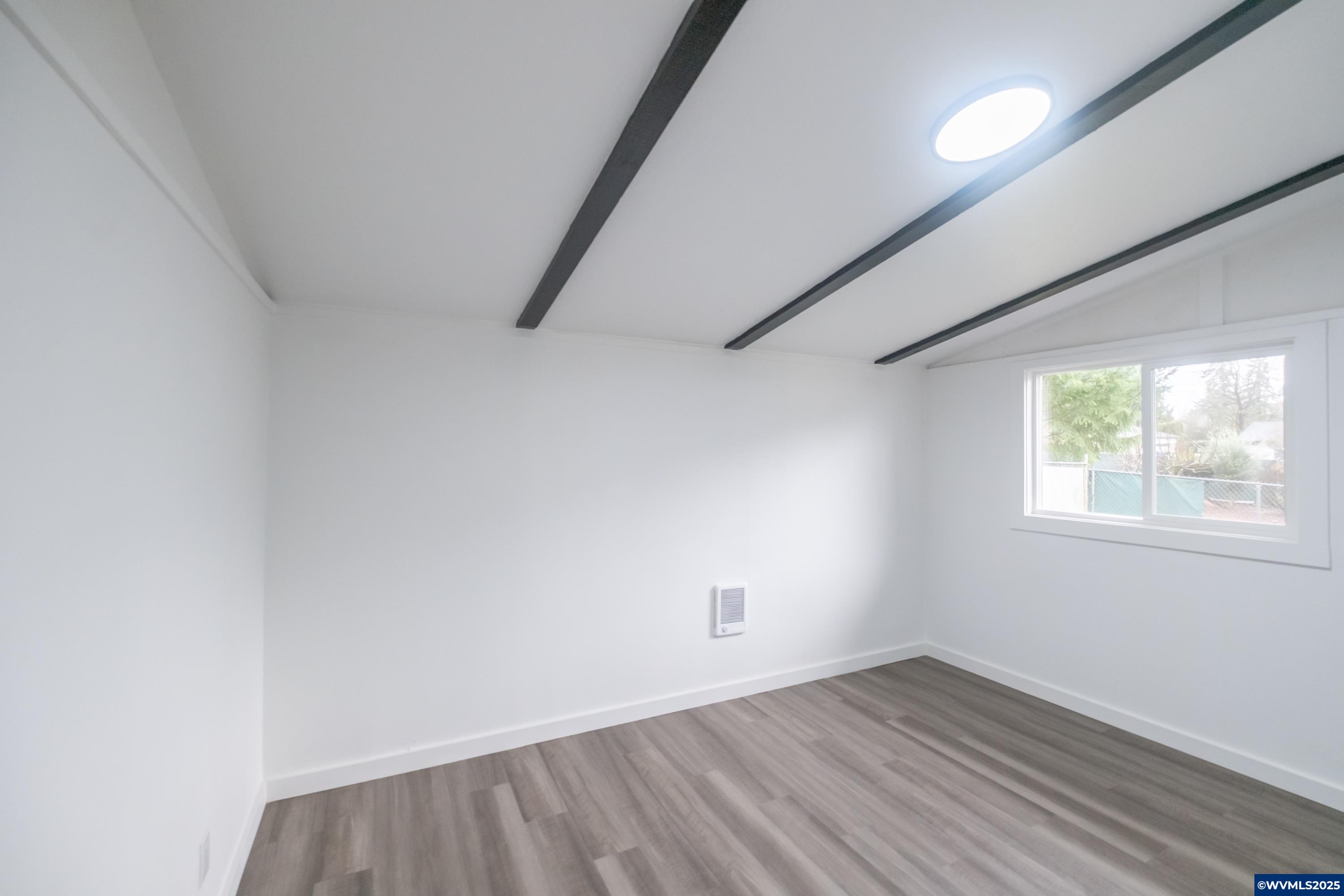 Salem, Oregon 97302, United States, 3 Bedrooms Bedrooms, ,2 BathroomsBathrooms,Residential,Active,255551