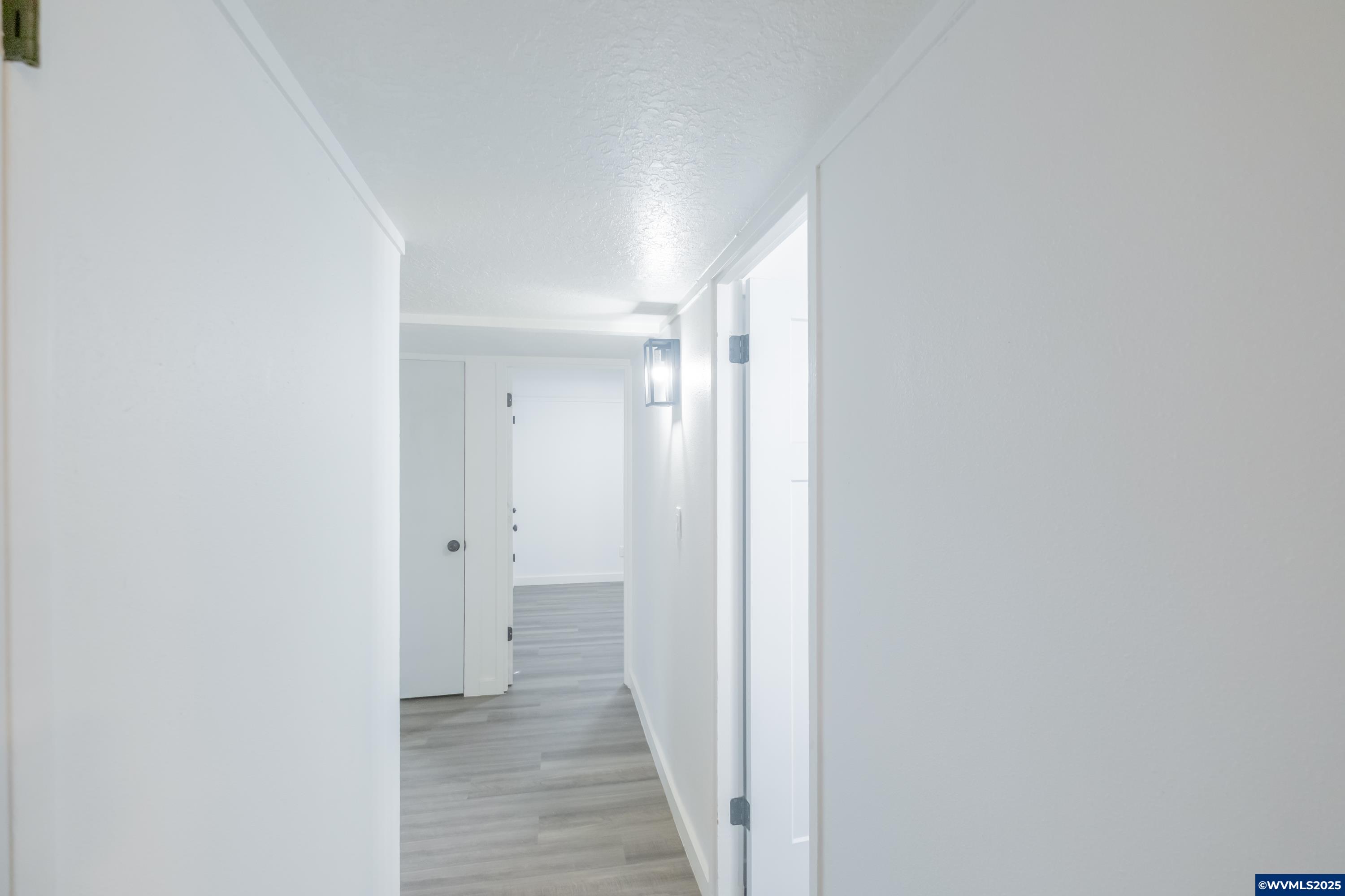 Salem, Oregon 97302, United States, 3 Bedrooms Bedrooms, ,2 BathroomsBathrooms,Residential,Active,255551