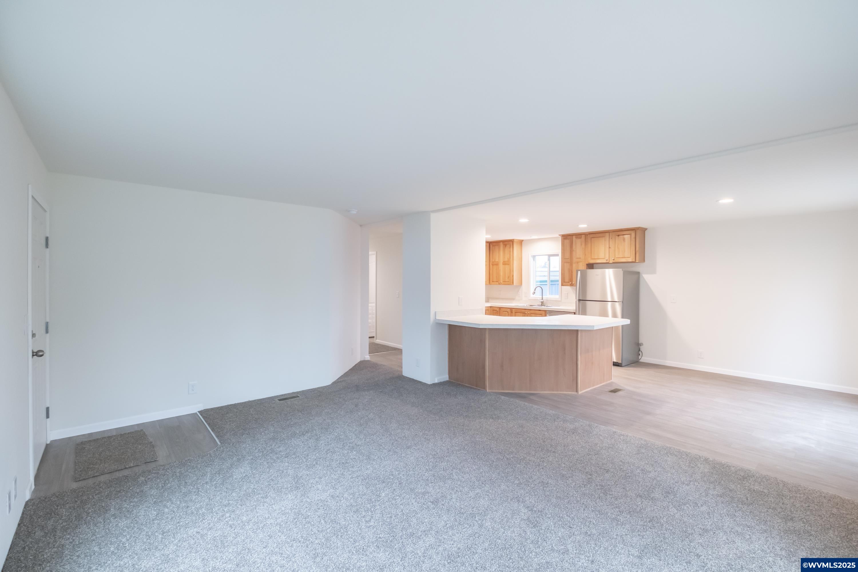 Salem, Oregon 97305, United States, 3 Bedrooms Bedrooms, ,2 BathroomsBathrooms,Residential,Active,222826