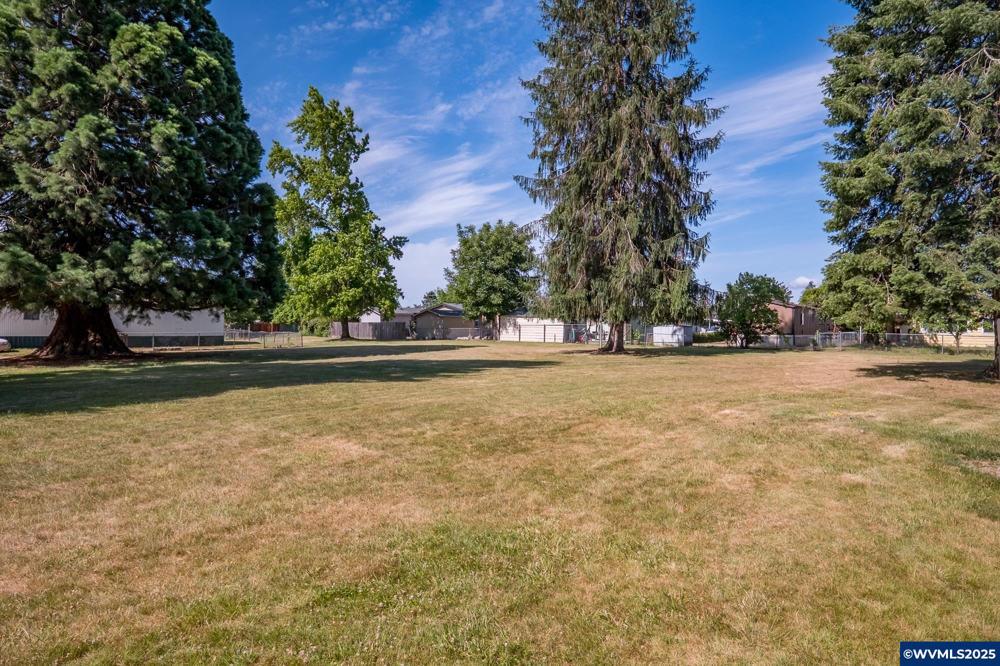 Salem, Oregon 97305, United States, 3 Bedrooms Bedrooms, ,2 BathroomsBathrooms,Residential,Active,222826