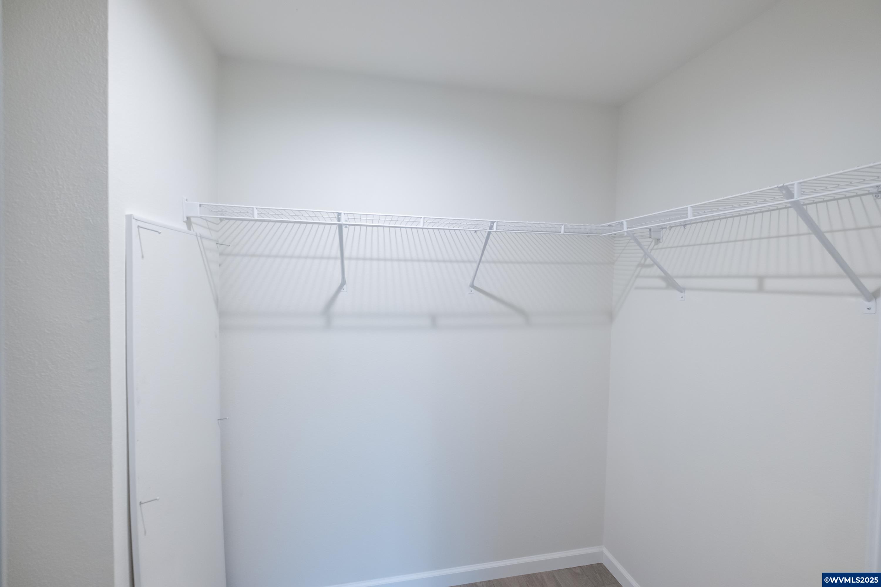 Salem, Oregon 97305, United States, 3 Bedrooms Bedrooms, ,2 BathroomsBathrooms,Residential,Active,222826