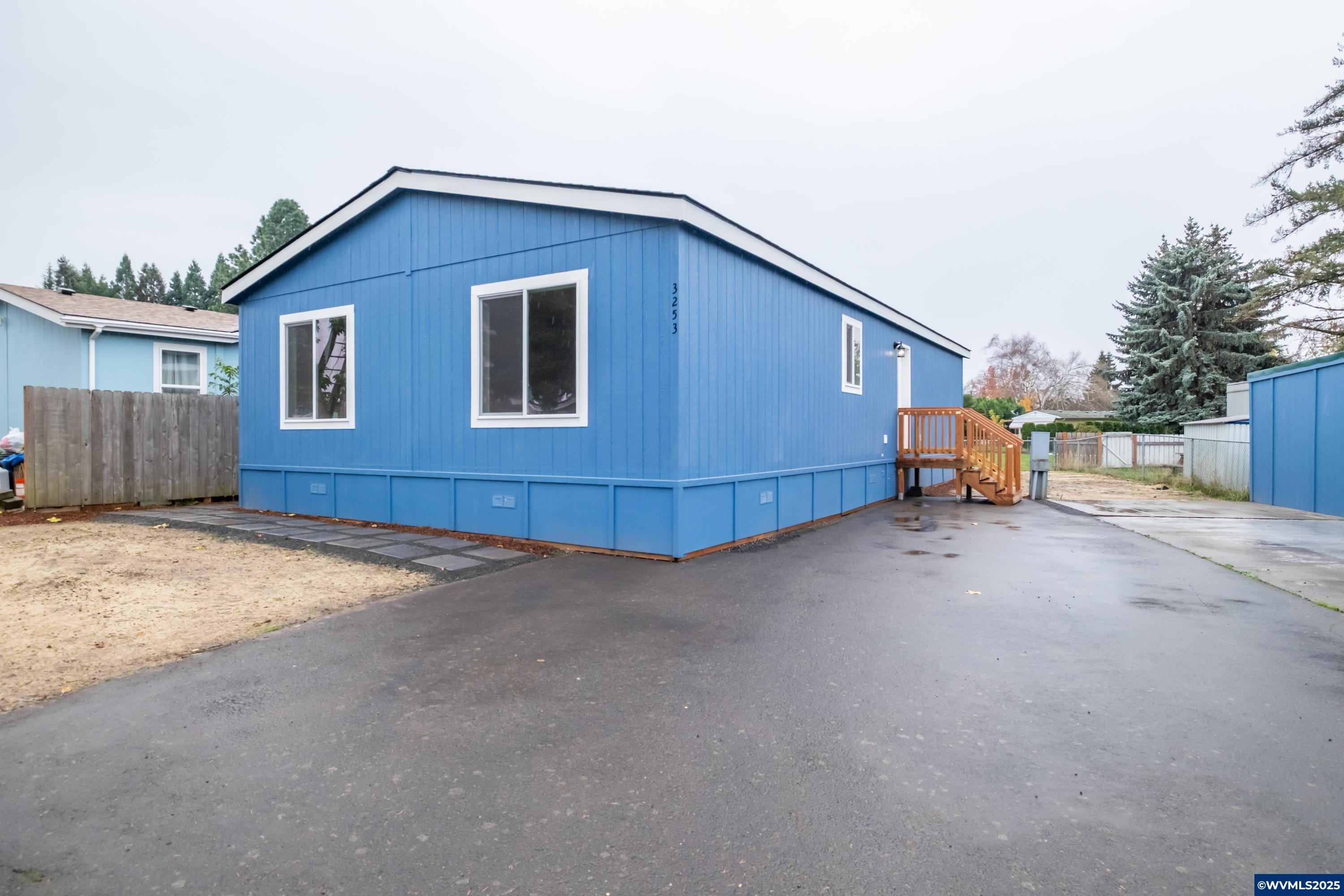 Salem, Oregon 97305, United States, 3 Bedrooms Bedrooms, ,2 BathroomsBathrooms,Residential,Active,222826