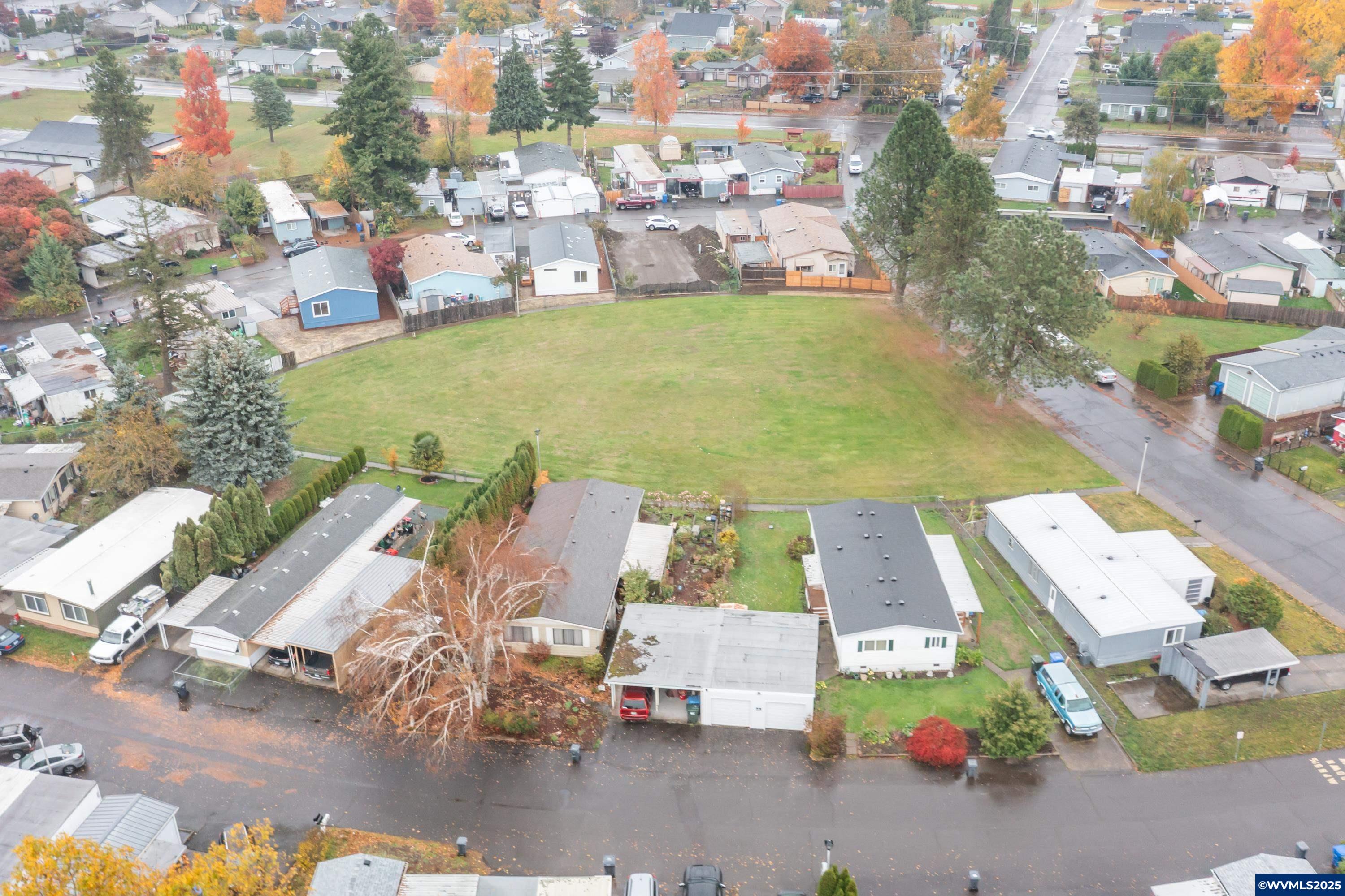 Salem, Oregon 97305, United States, 3 Bedrooms Bedrooms, ,2 BathroomsBathrooms,Residential,Active,222826