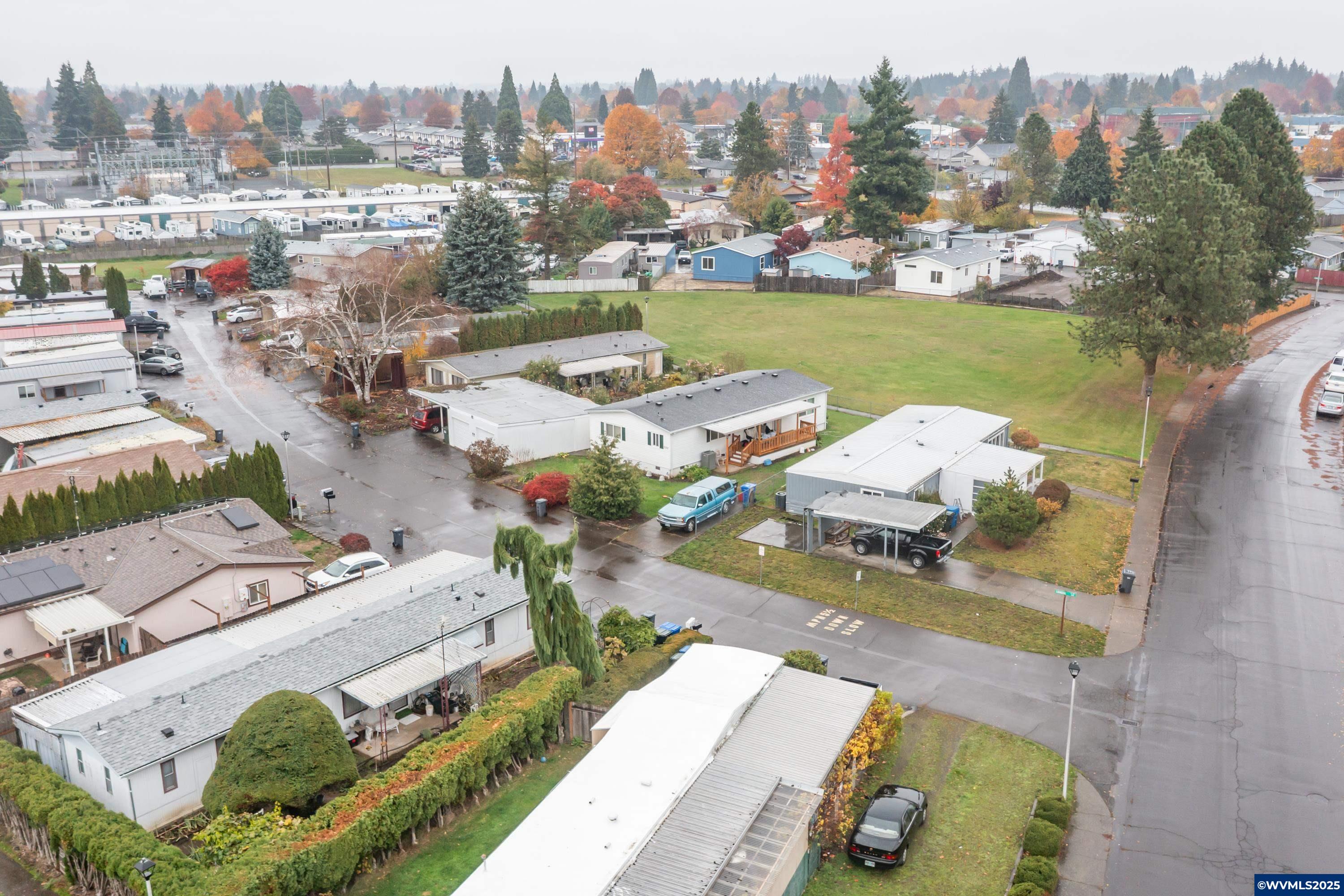 Salem, Oregon 97305, United States, 3 Bedrooms Bedrooms, ,2 BathroomsBathrooms,Residential,Active,222826