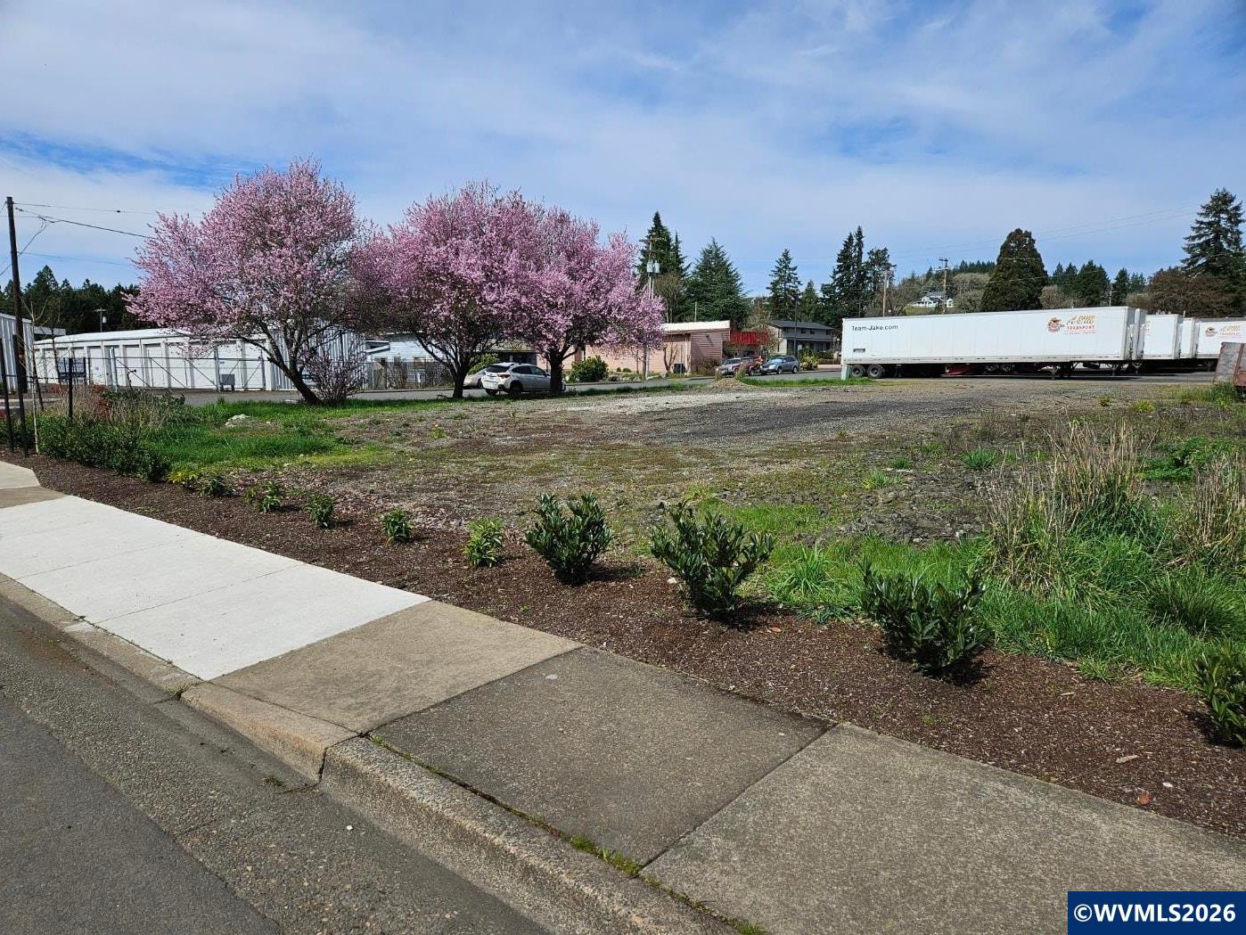 815 Applegate Lots 1 & 2 St