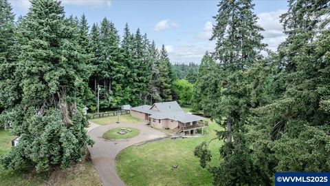 8680 Aumsville Hwy SE Salem OR 97317