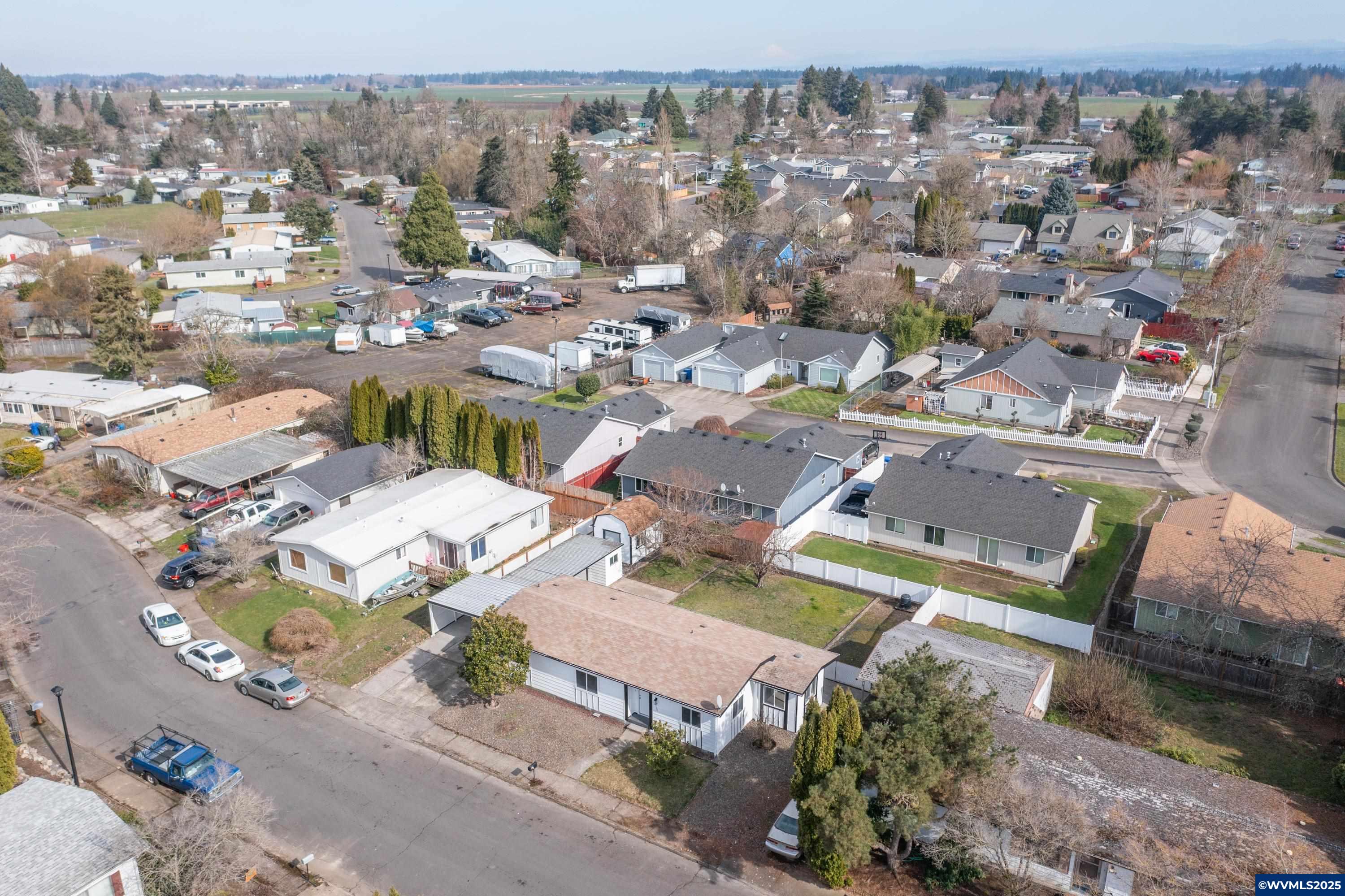 Salem, Oregon 97305, United States, 3 Bedrooms Bedrooms, ,2 BathroomsBathrooms,Residential,Pending,81799