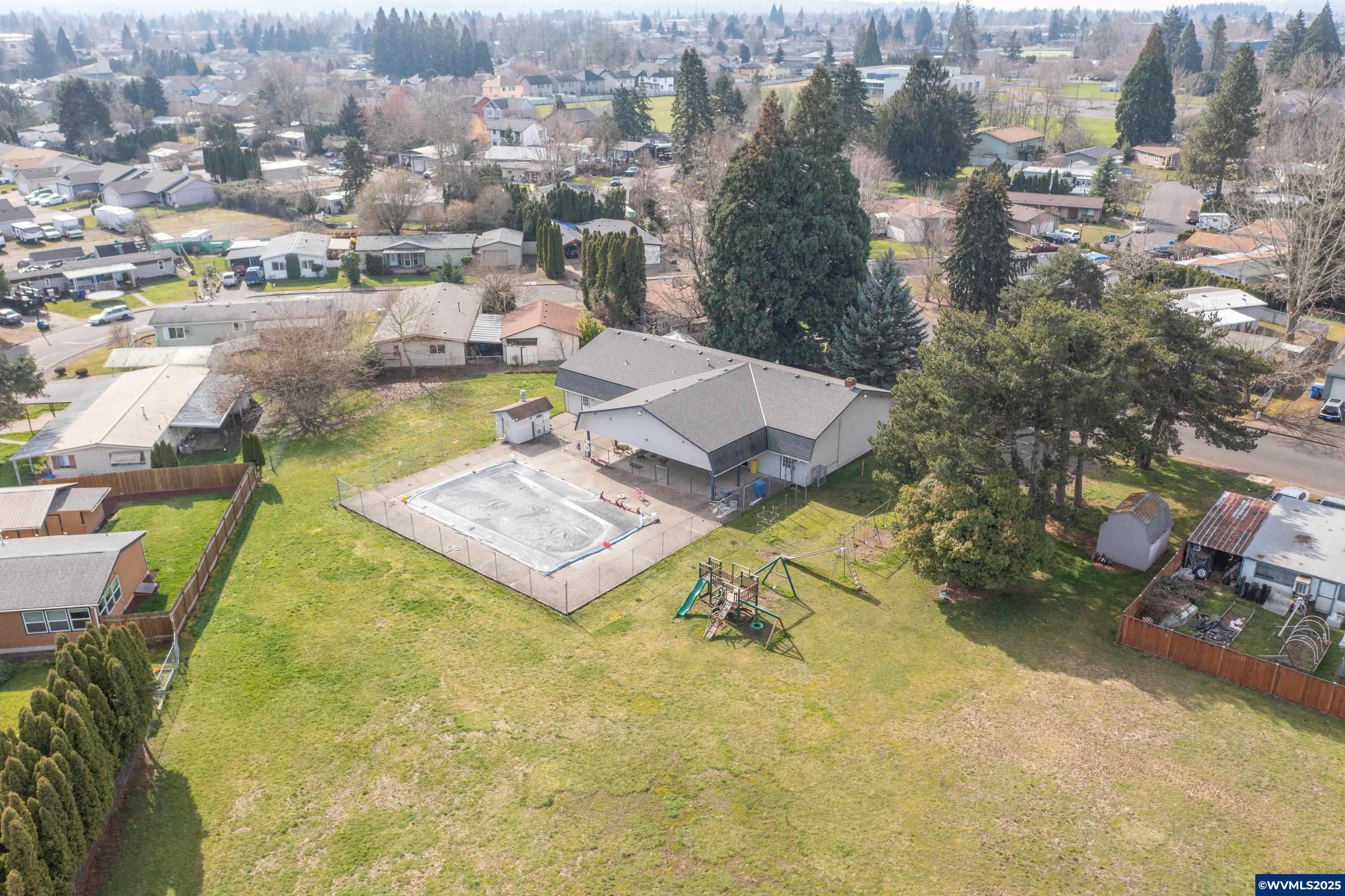 Salem, Oregon 97305, United States, 3 Bedrooms Bedrooms, ,2 BathroomsBathrooms,Residential,Pending,81799