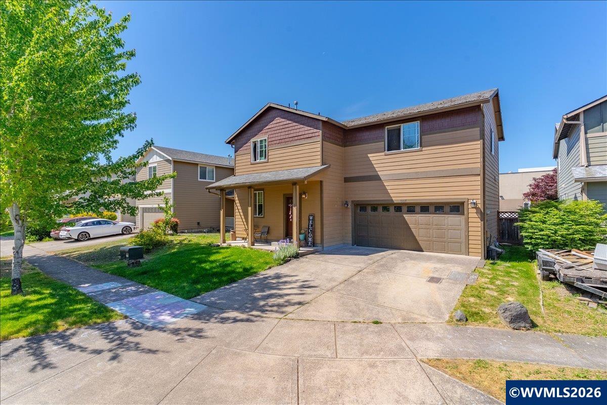 1305 Glacier View St SE