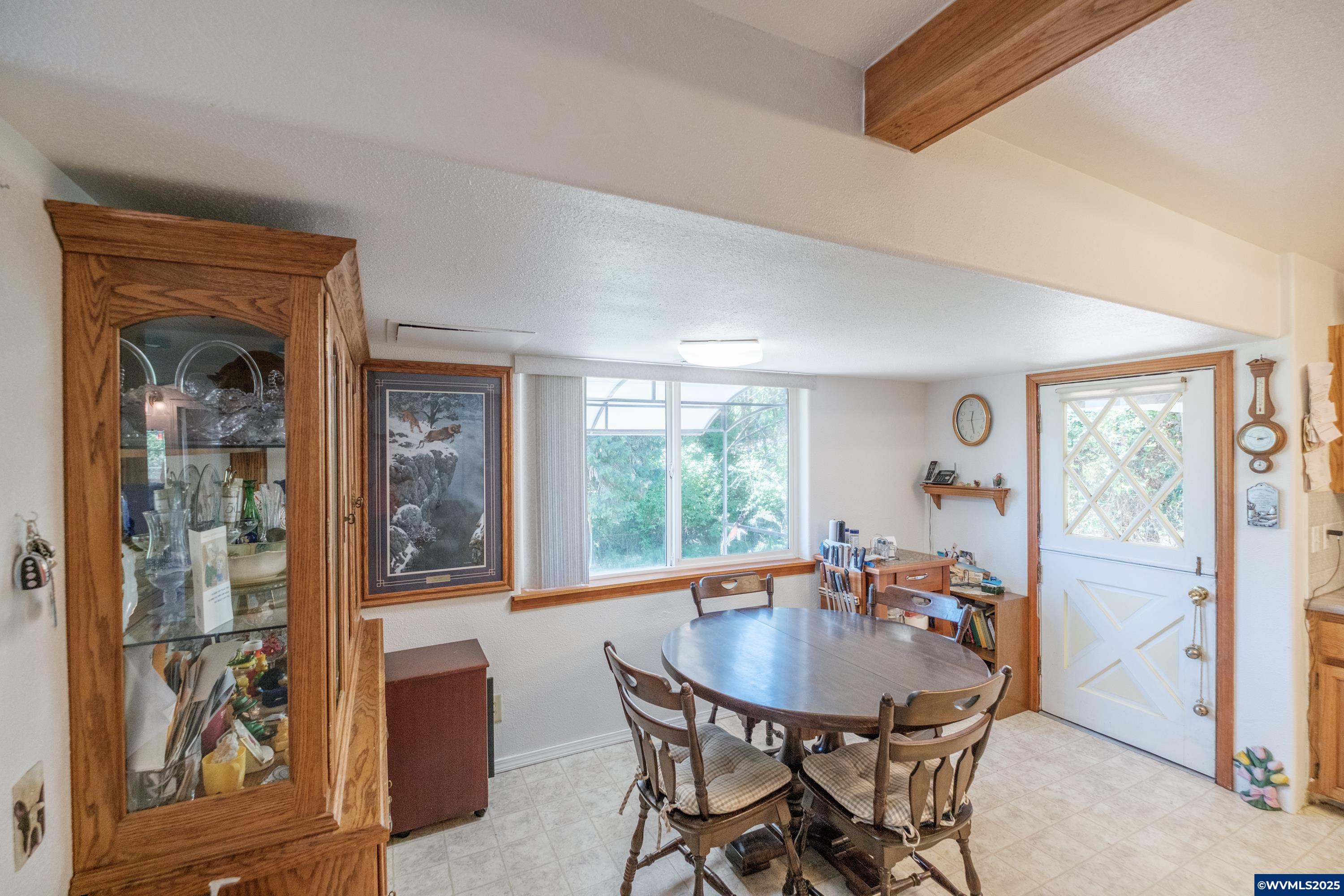 1043 Northside Dr