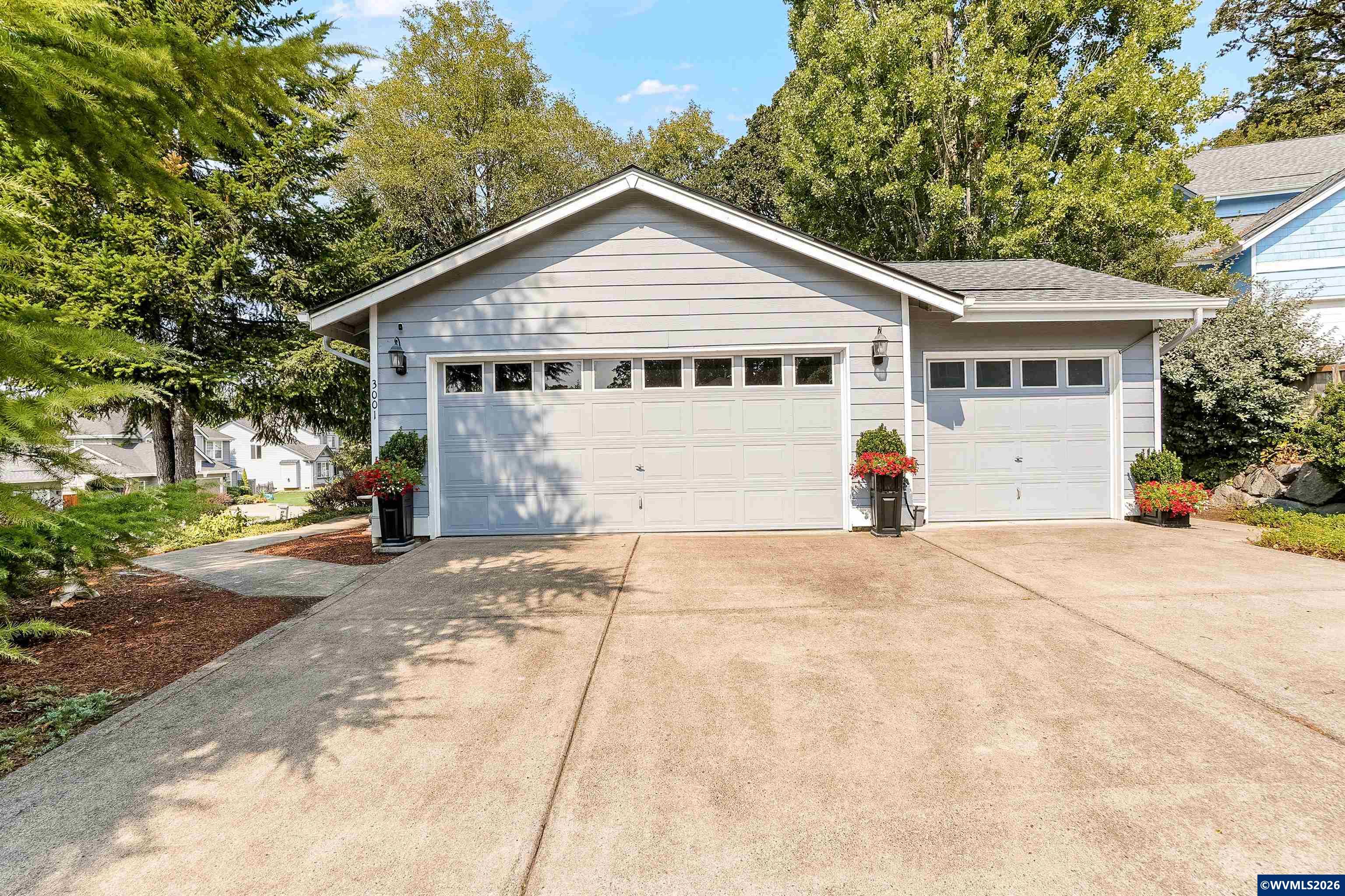 3001 Maplewood Ct