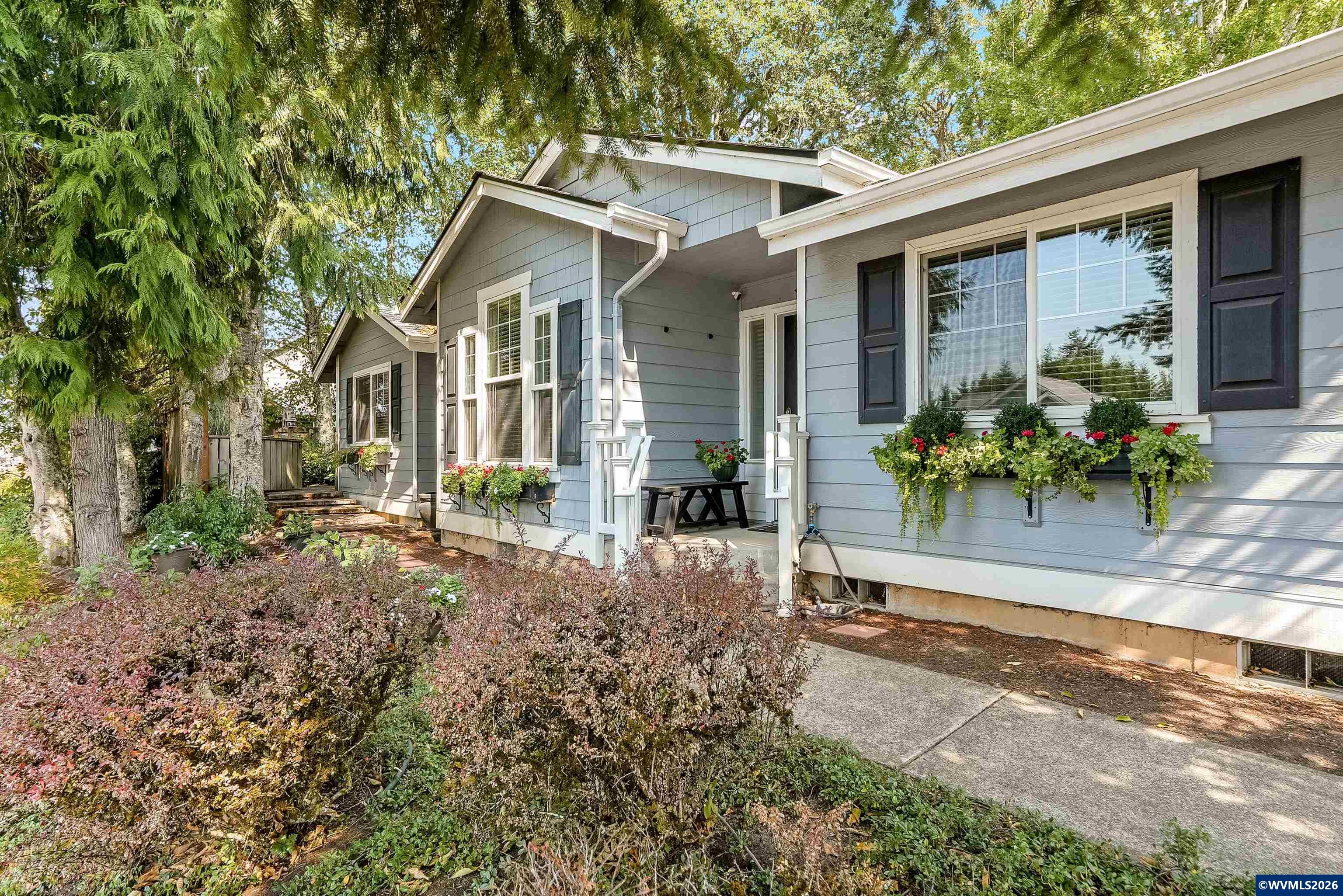 3001 Maplewood Ct