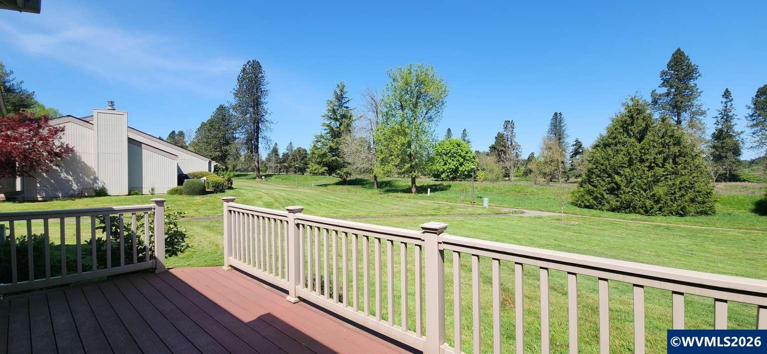 1843 Lexington Cir SE