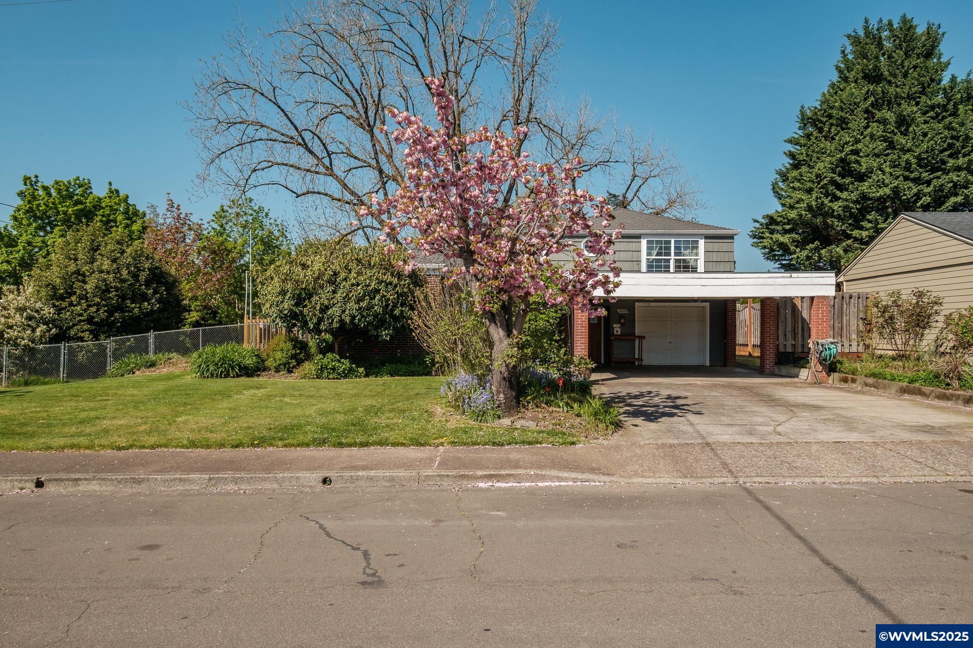 3435 Duncan Av NE