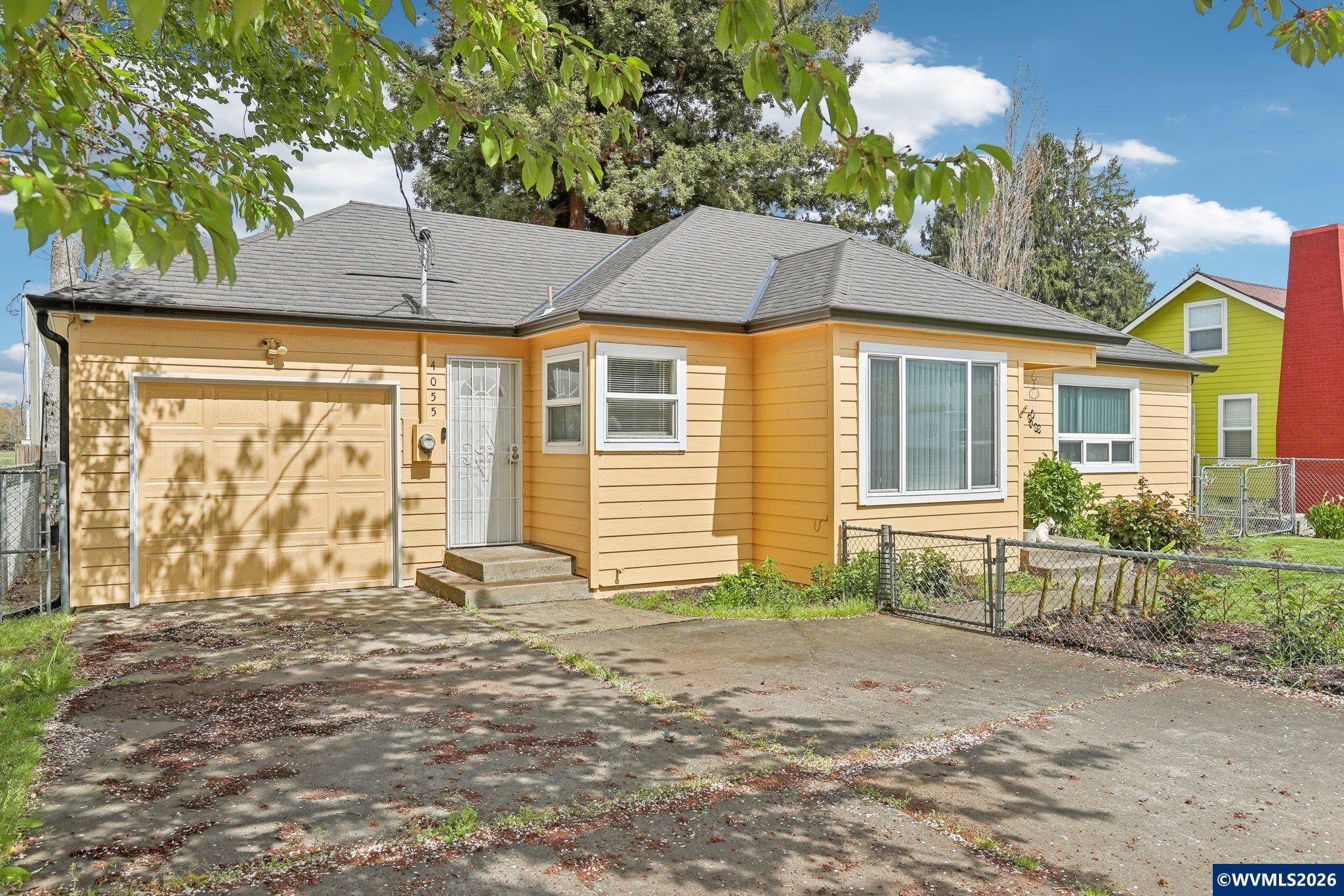 4055 Silverton Rd NE