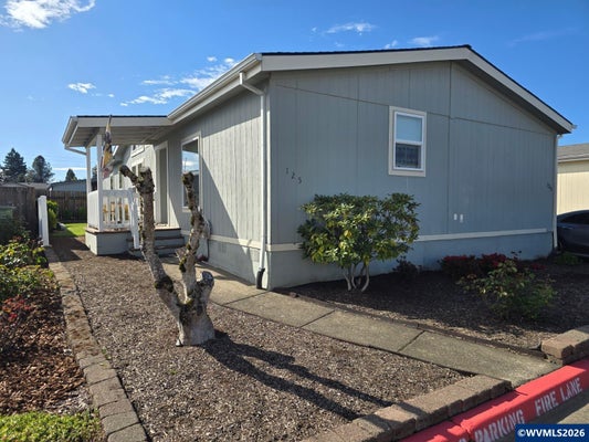 1000 S MCKERN CT, NEWBERG, OR 97132 - Image d0afb64701b67b102ffb63d9936b23ad/3934959785