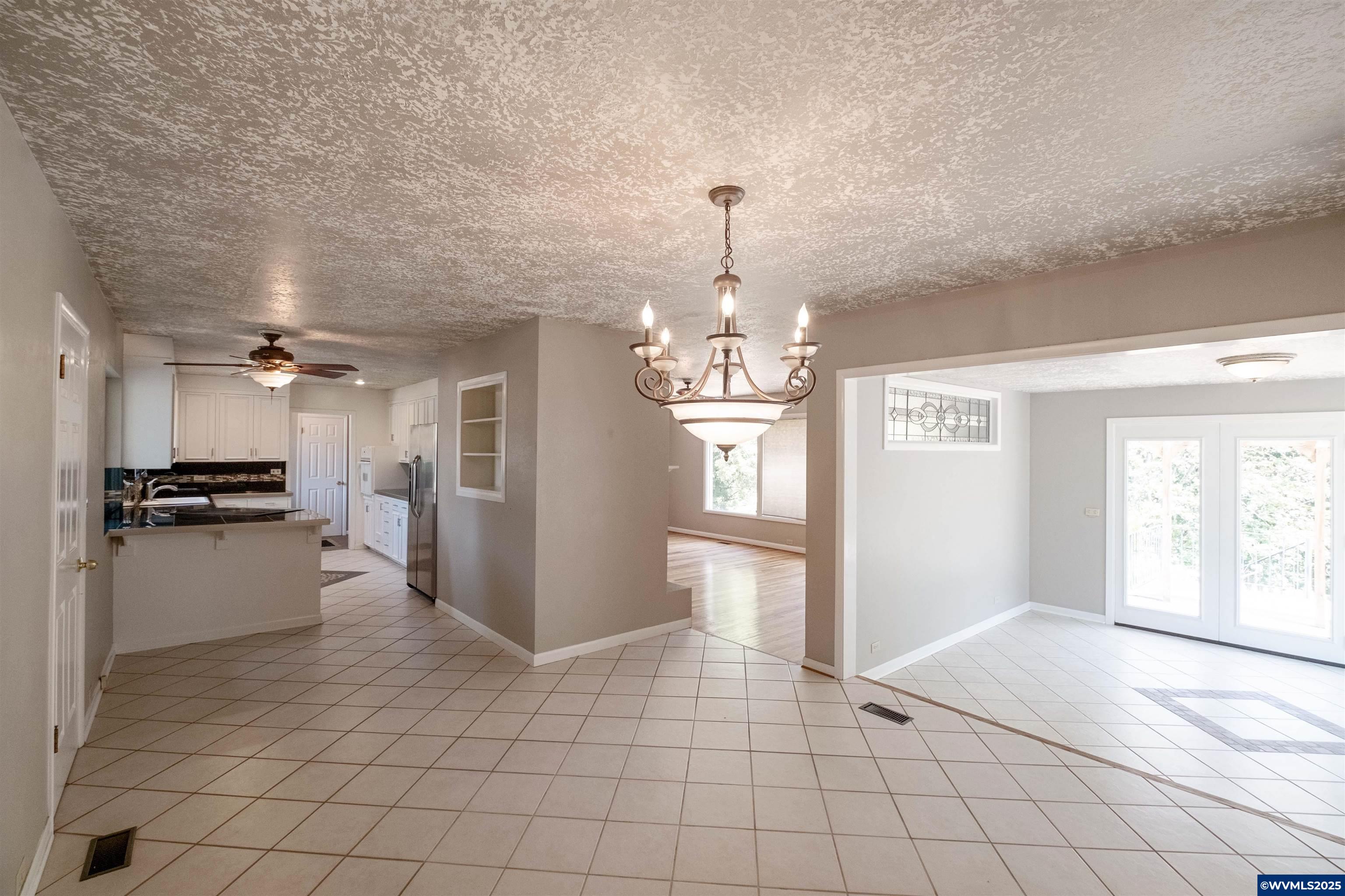 Salem, Oregon 97304, United States, 6 Bedrooms Bedrooms, ,3 BathroomsBathrooms,Residential,Active,168320