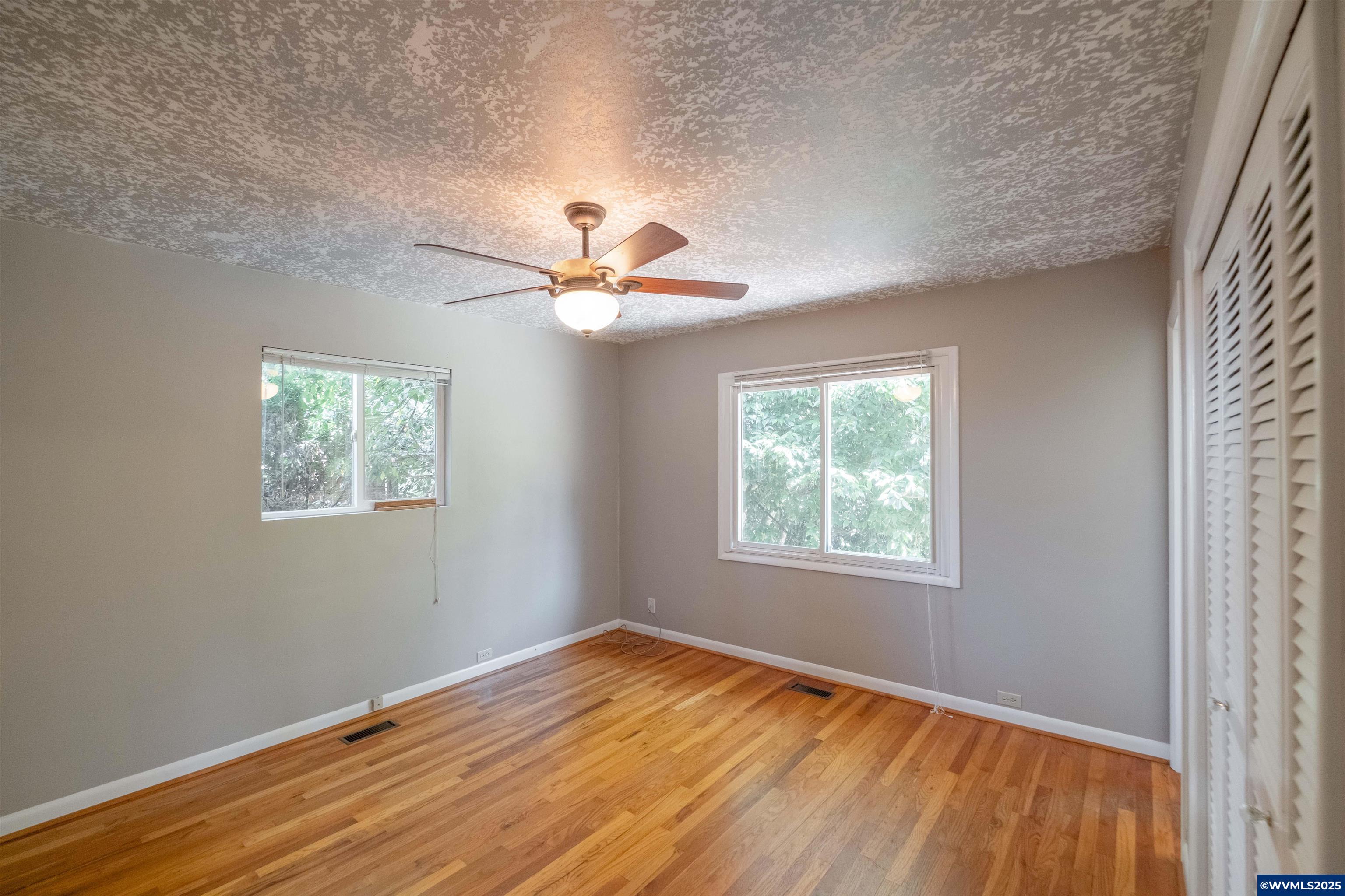 Salem, Oregon 97304, United States, 6 Bedrooms Bedrooms, ,3 BathroomsBathrooms,Residential,Active,168320