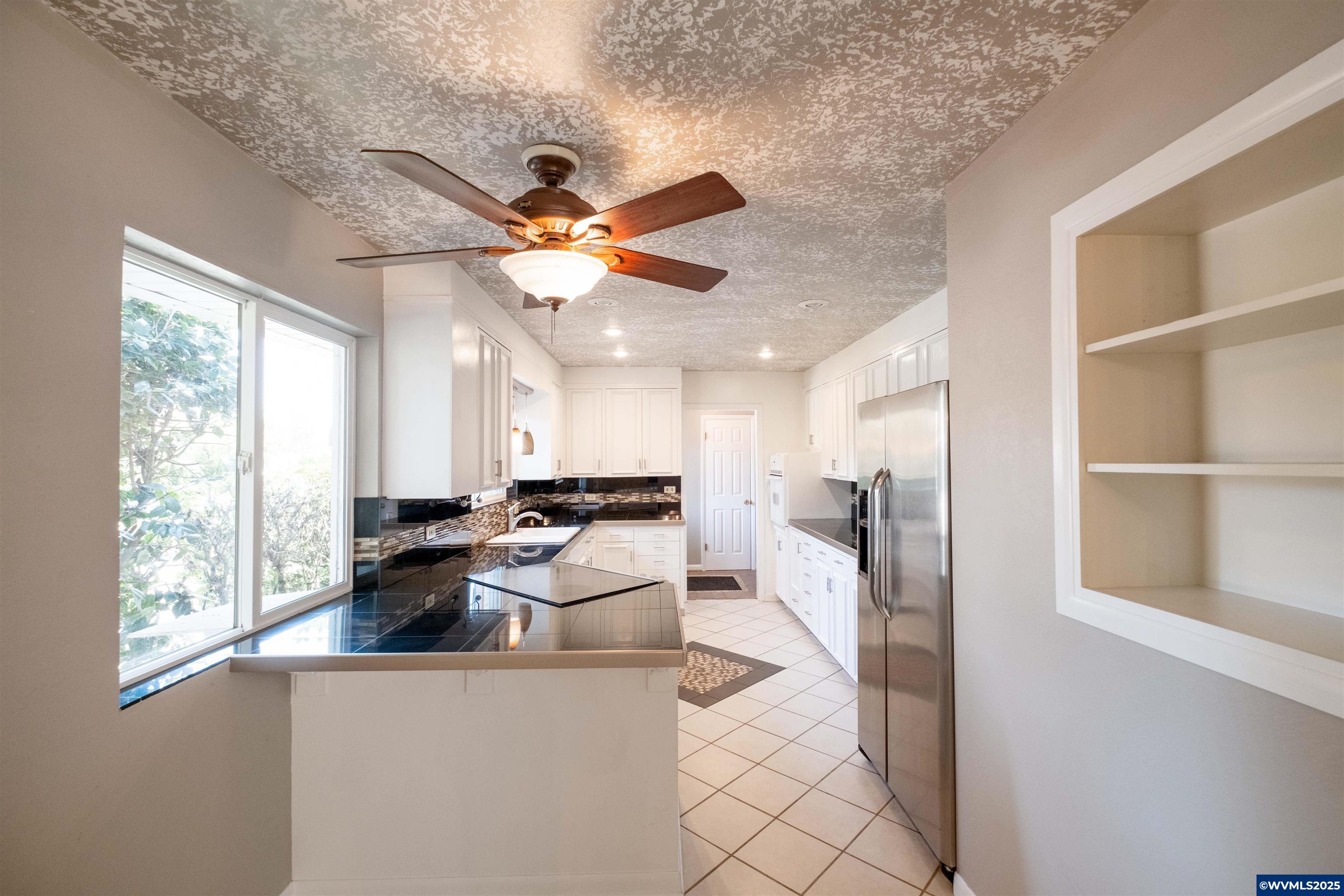 Salem, Oregon 97304, United States, 6 Bedrooms Bedrooms, ,3 BathroomsBathrooms,Residential,Active,168320