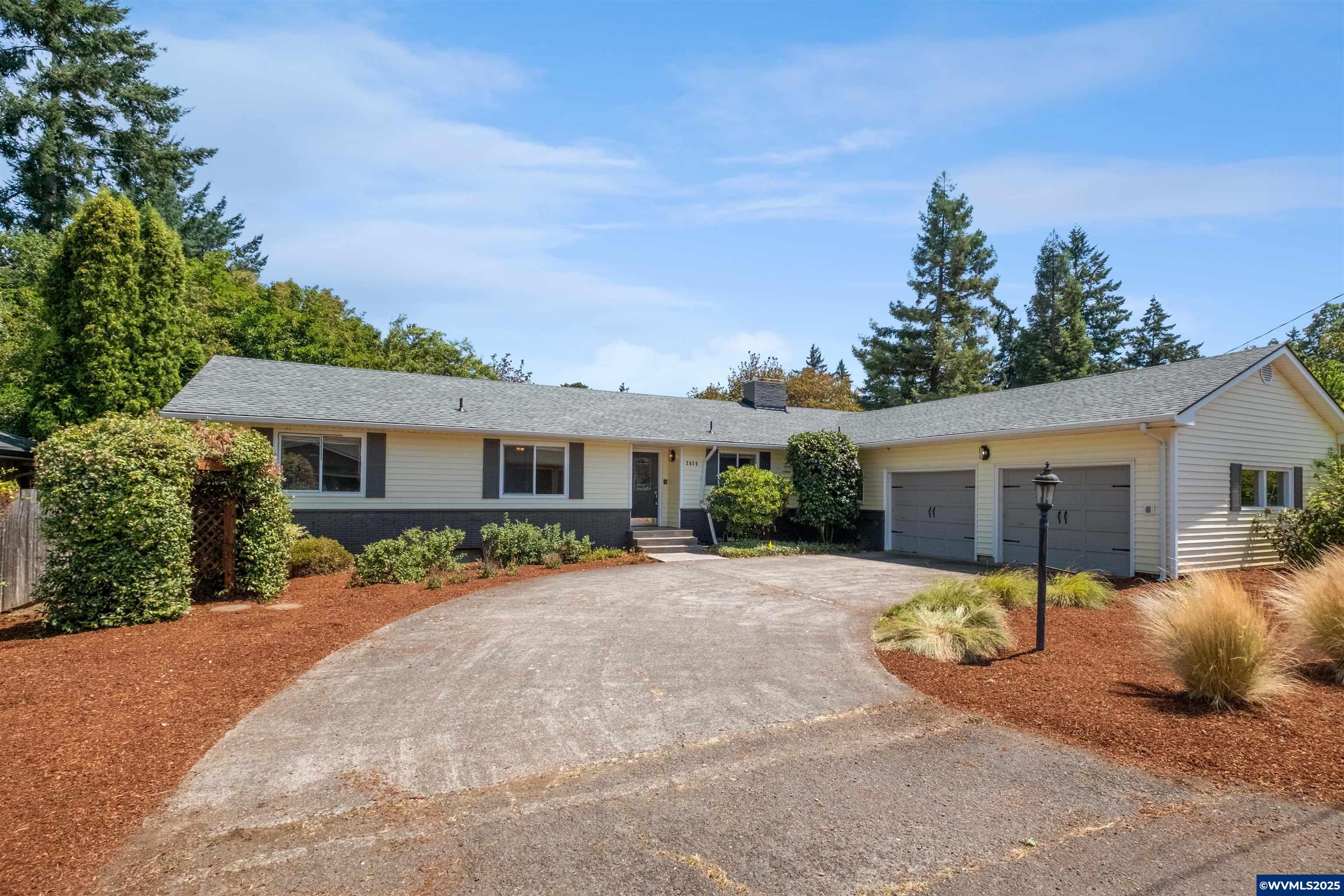 Salem, Oregon 97304, United States, 6 Bedrooms Bedrooms, ,3 BathroomsBathrooms,Residential,Active,168320