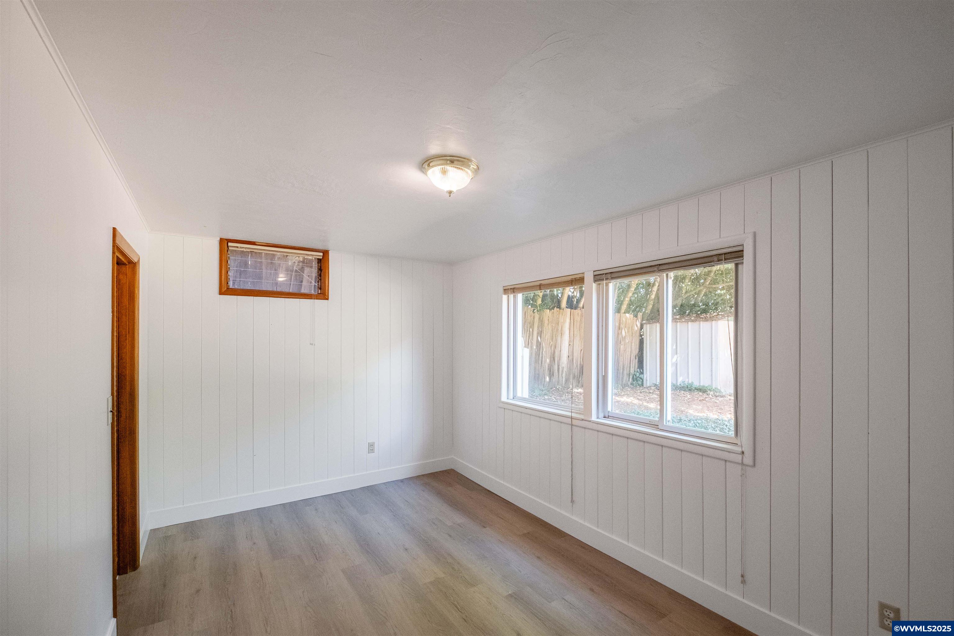 Salem, Oregon 97304, United States, 6 Bedrooms Bedrooms, ,3 BathroomsBathrooms,Residential,Active,168320