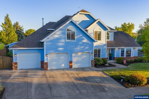 2750 Holiday Ln Newberg OR 97132