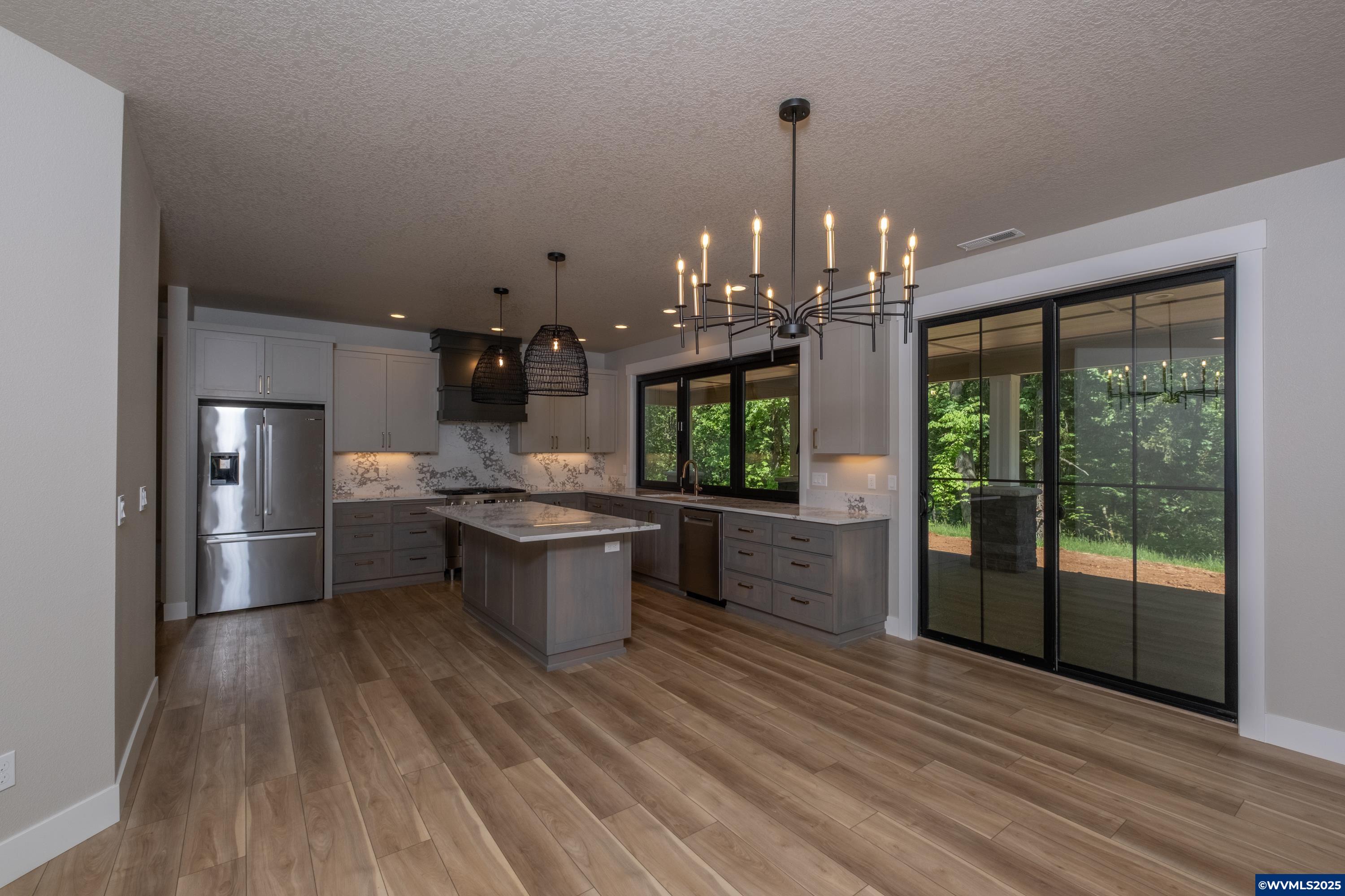 Turner, Oregon 97392, United States, 3 Bedrooms Bedrooms, ,3 BathroomsBathrooms,Residential,Active,35002