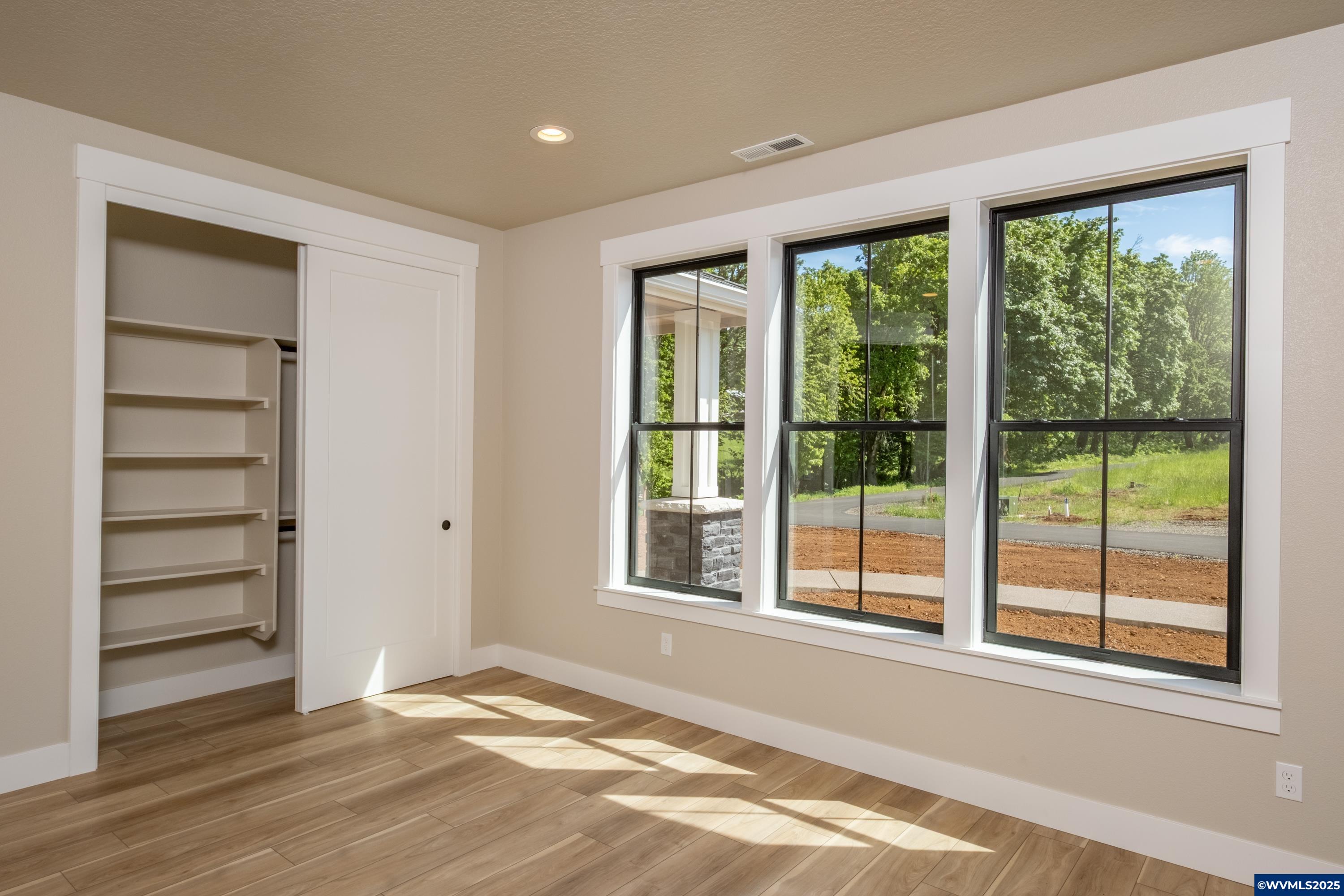 Turner, Oregon 97392, United States, 3 Bedrooms Bedrooms, ,3 BathroomsBathrooms,Residential,Active,35002