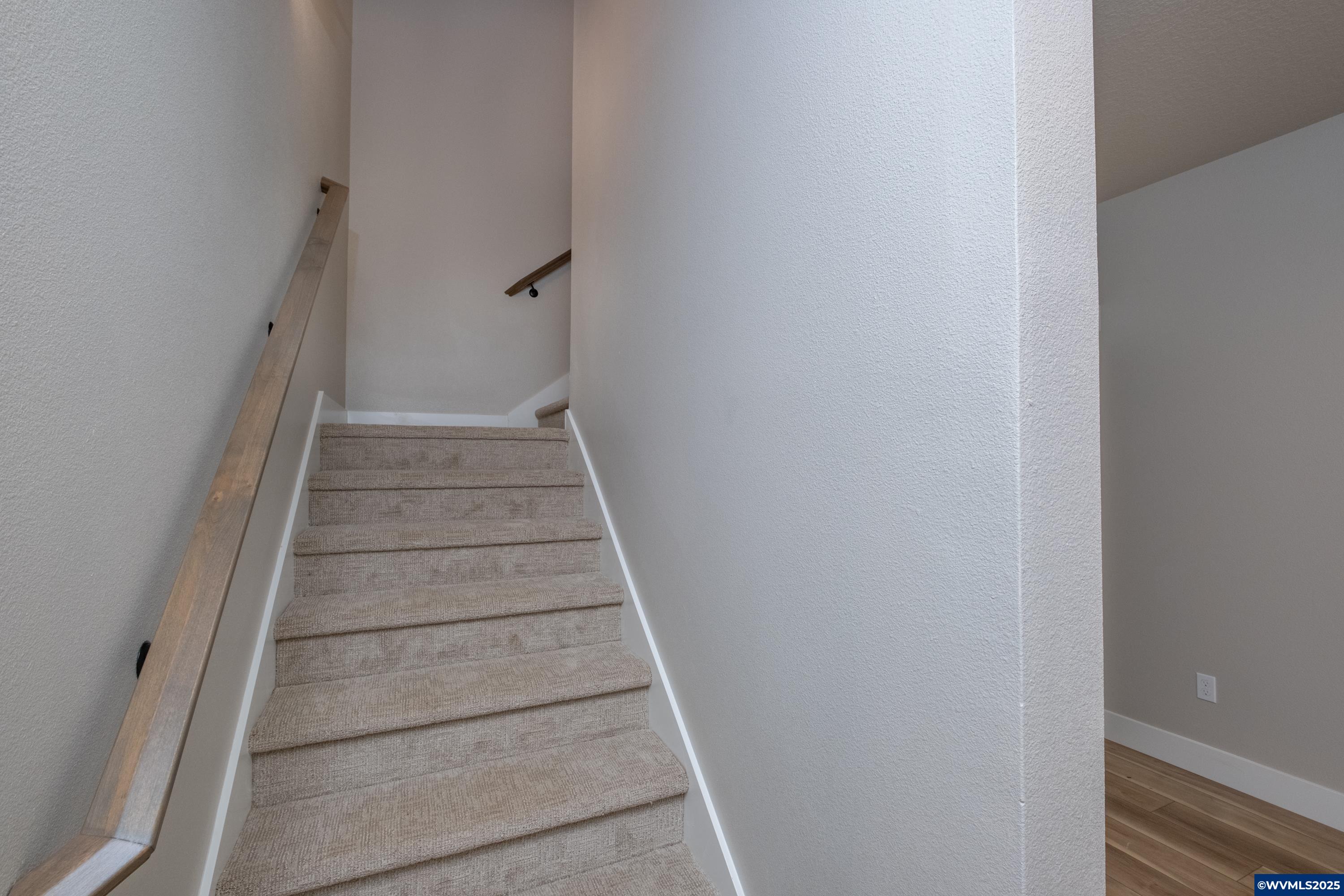 Turner, Oregon 97392, United States, 3 Bedrooms Bedrooms, ,3 BathroomsBathrooms,Residential,Active,35002