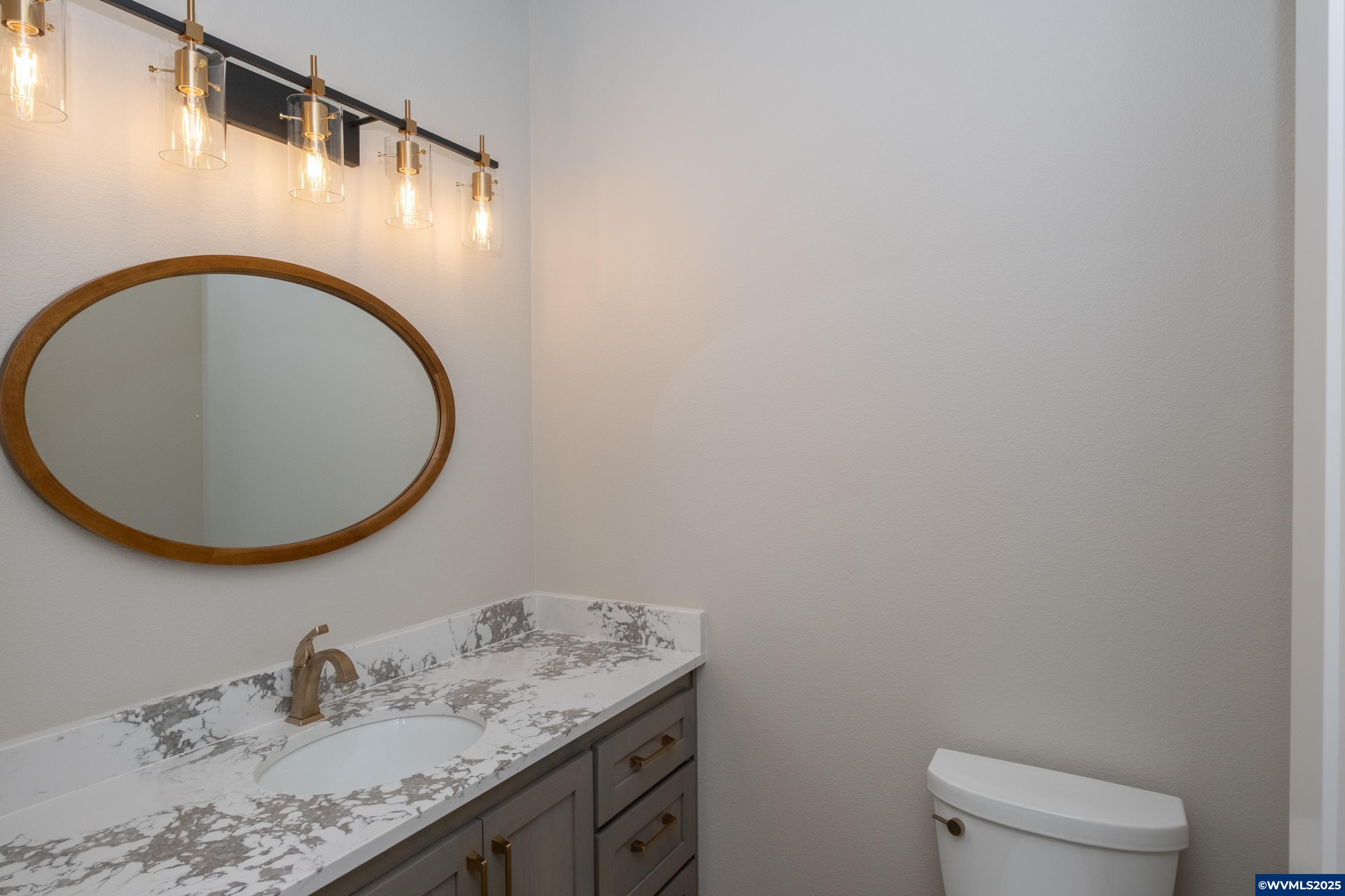 Turner, Oregon 97392, United States, 3 Bedrooms Bedrooms, ,3 BathroomsBathrooms,Residential,Active,35002