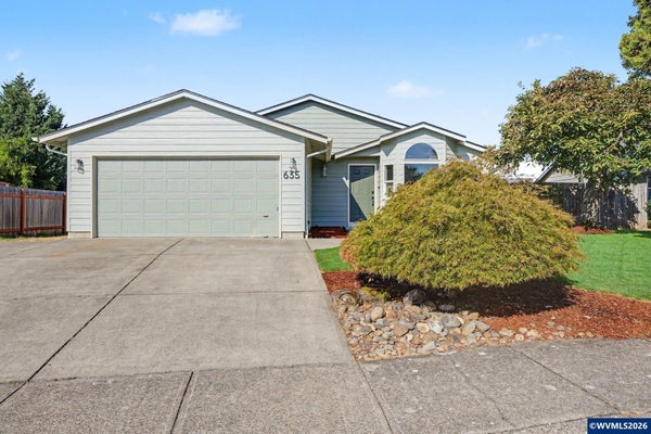 635 N 10TH PL, AUMSVILLE, OR 97325 - Image d317825cef196891c7cb515dc5dd2c9b/3857029617