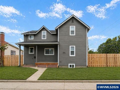 494 17th St SE Salem OR 97304